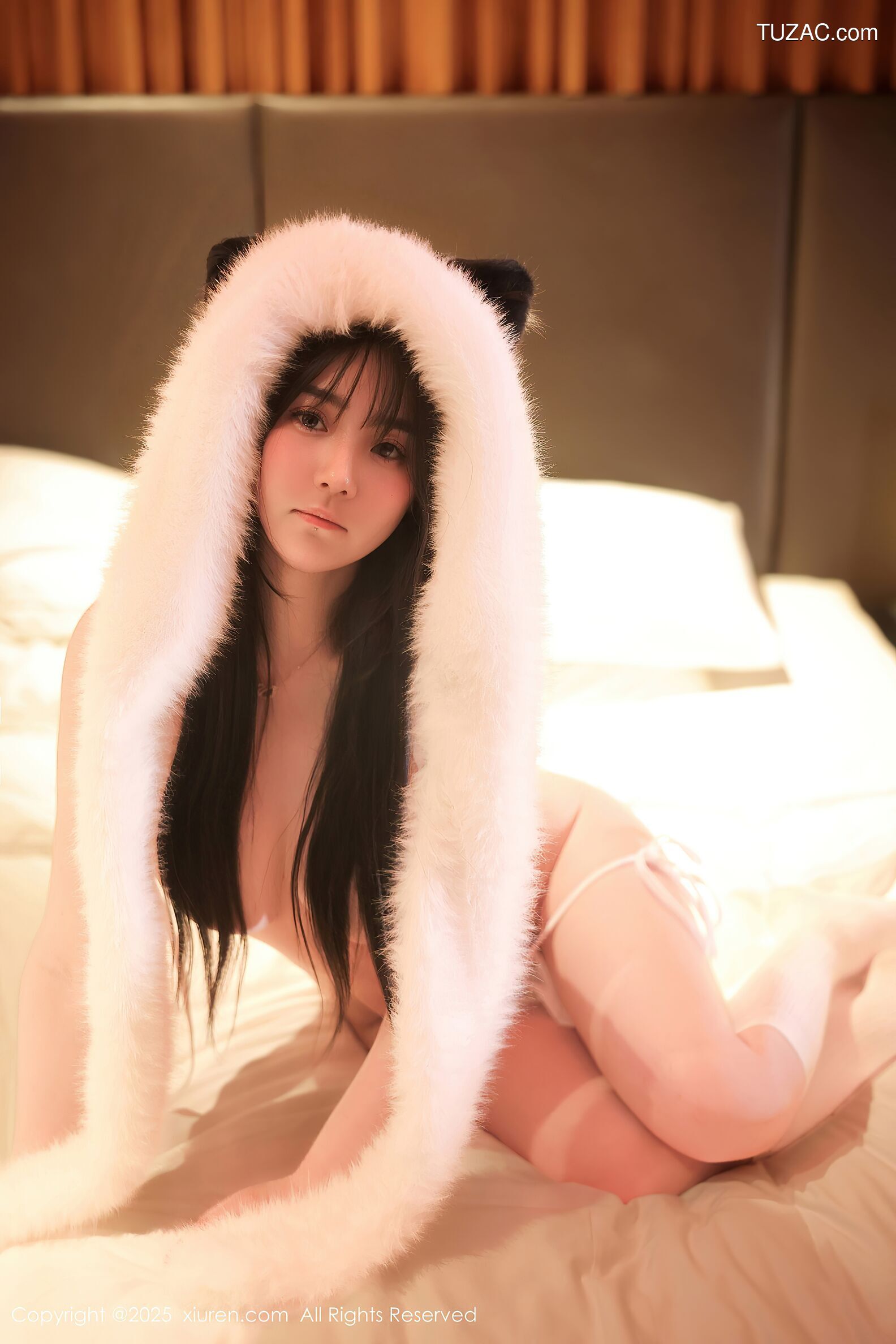 XiuRen秀人网-10302-软情-诱人白色丝袜情趣-2025.05.21