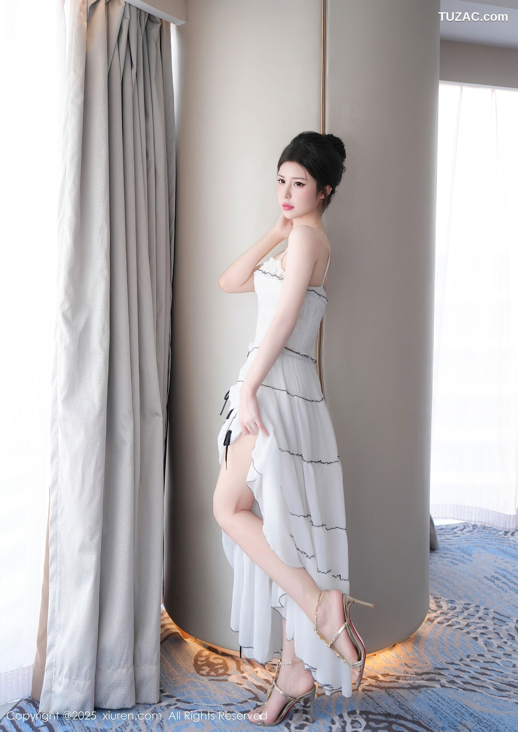XiuRen秀人网-10310-奶芙酱EVA-白色连衣裙香肩美女-2025.05.22