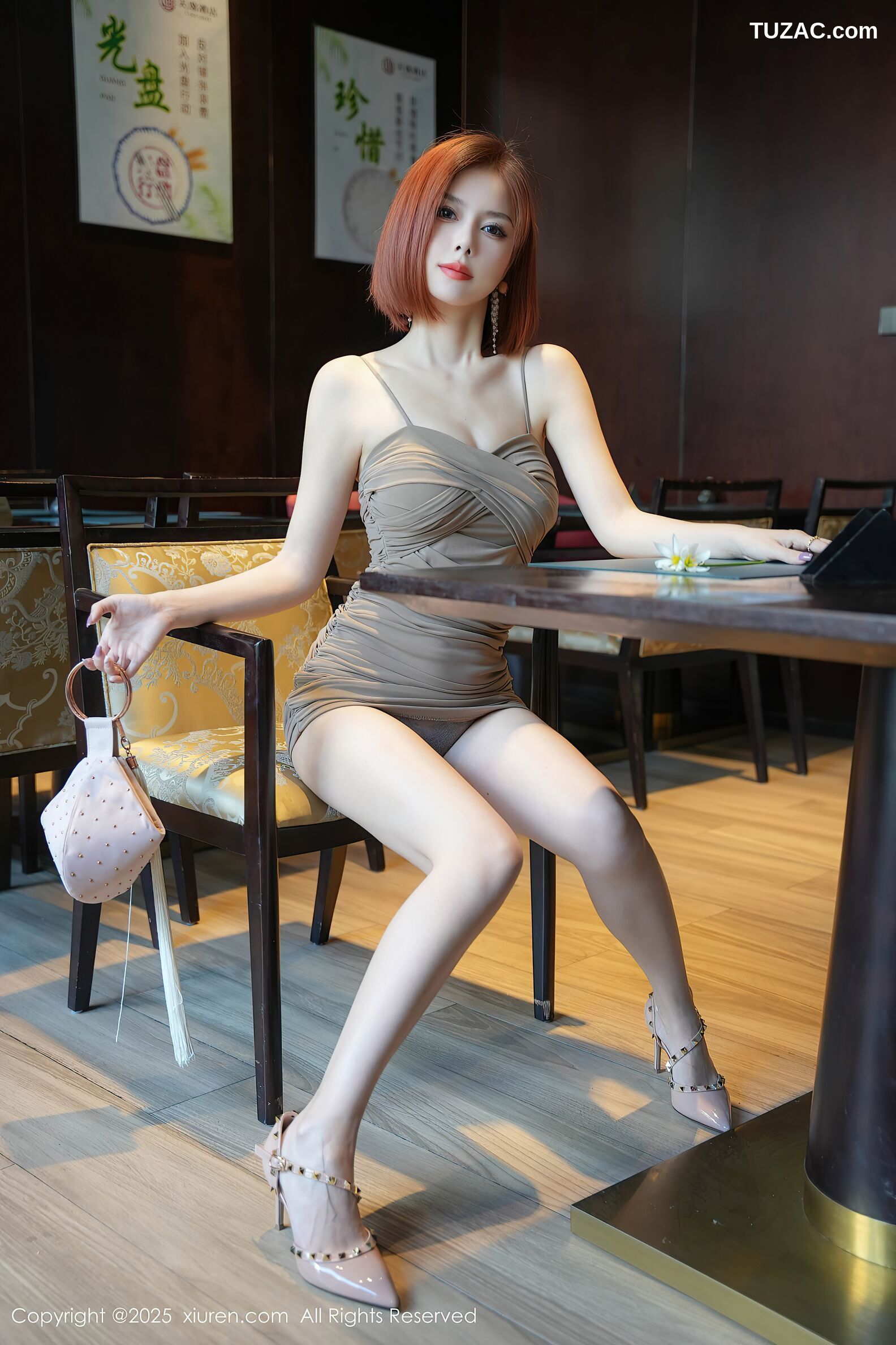 XiuRen秀人网-10312-白芷yy-灰色包臀裙短发美女-2025.05.22