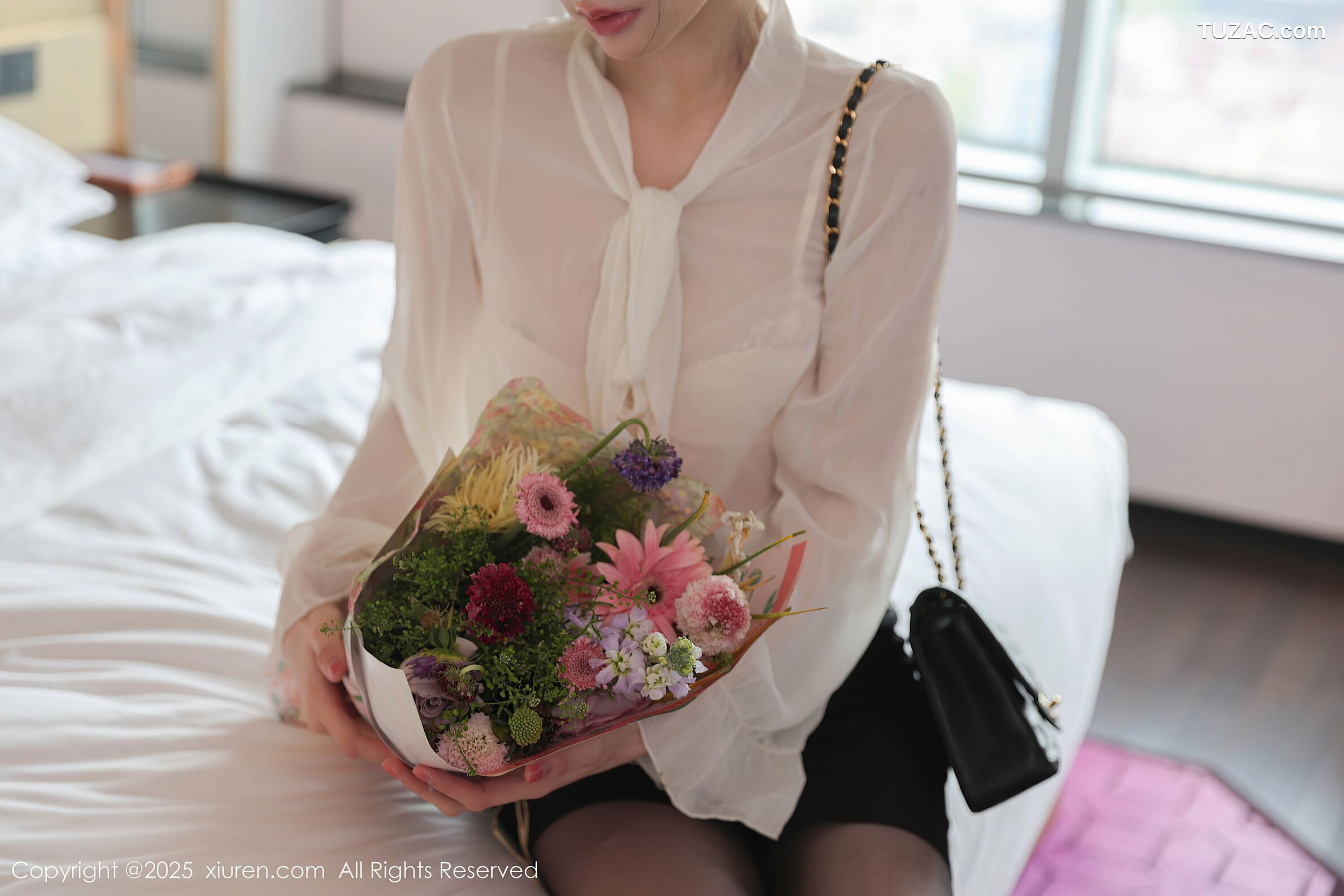 XiuRen秀人网-10319-布丁wow-白色上衣黑色短裙白色内衣黑丝-2025.05.23