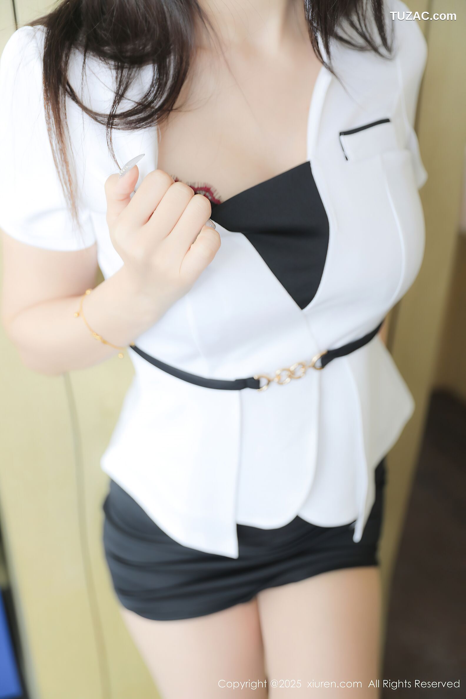 XiuRen秀人网-10321-Candy糖糖-OL白衬衫黑短裙黑红内衣-2025.05.23