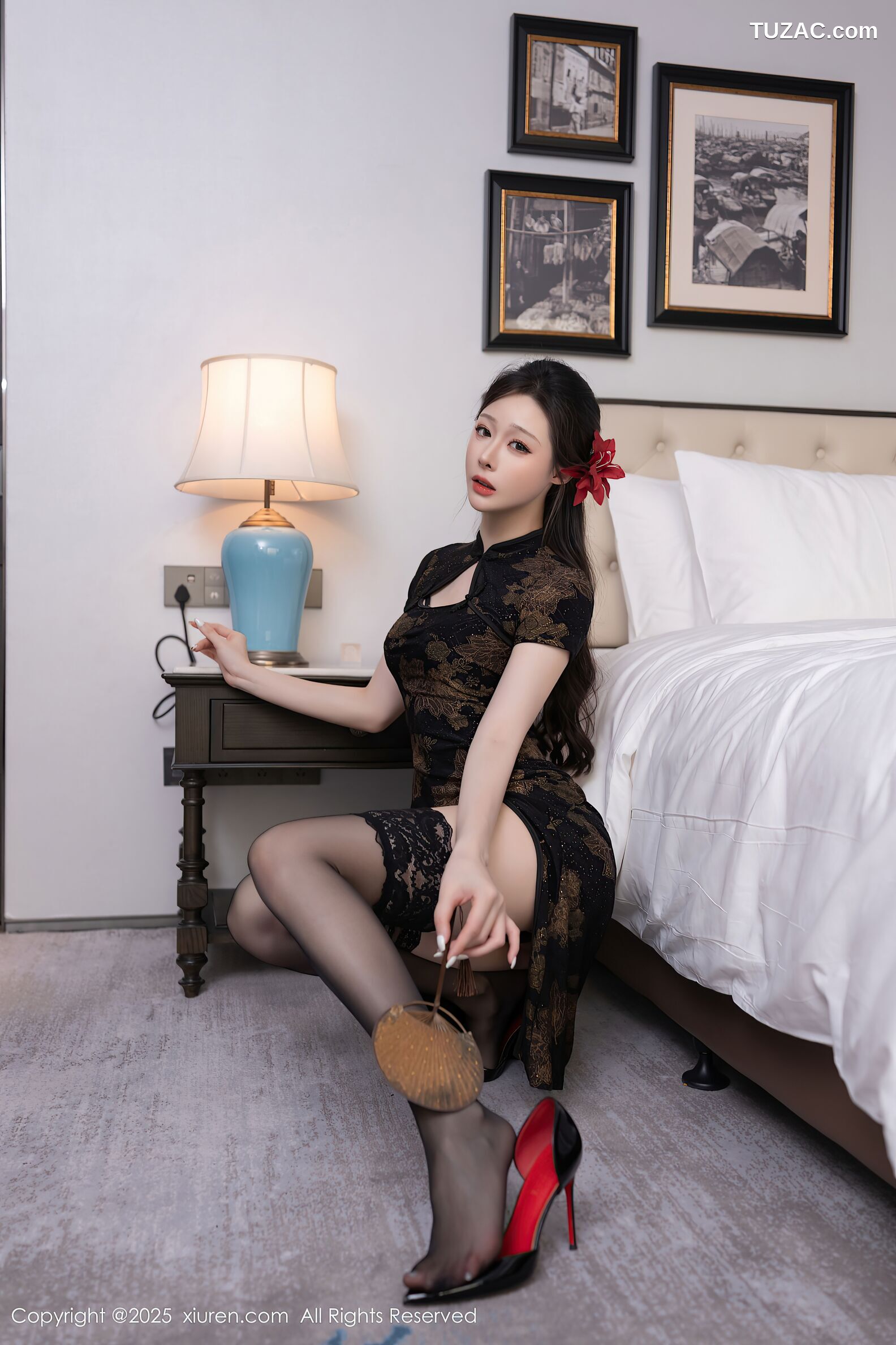 XiuRen秀人网-10323-小逗逗-黑色古风服饰蕾丝黑丝-2025.05.23