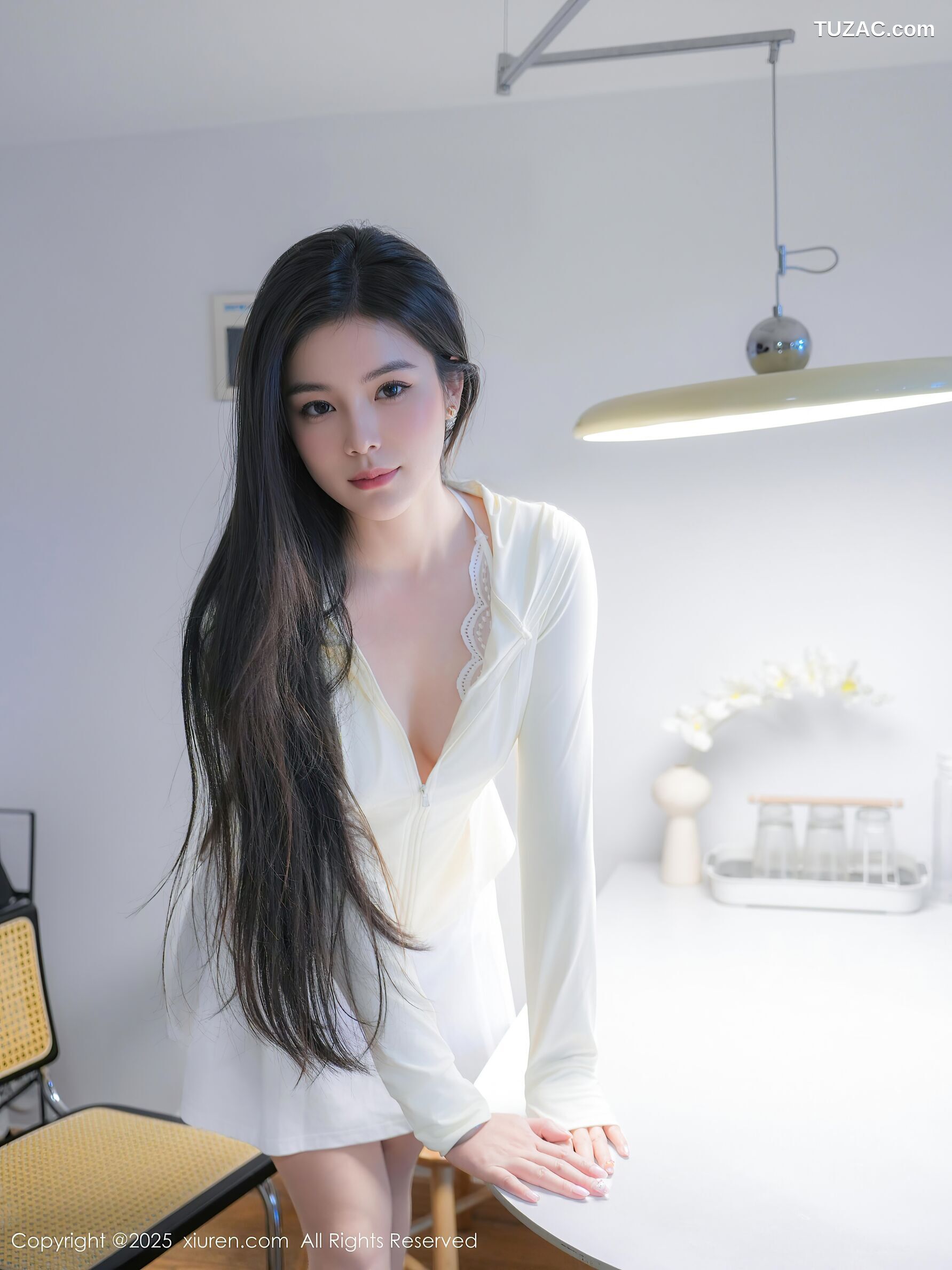 XiuRen秀人网-10325-雪糕CiCi-白色情趣蕾丝内衣-2025.05.26