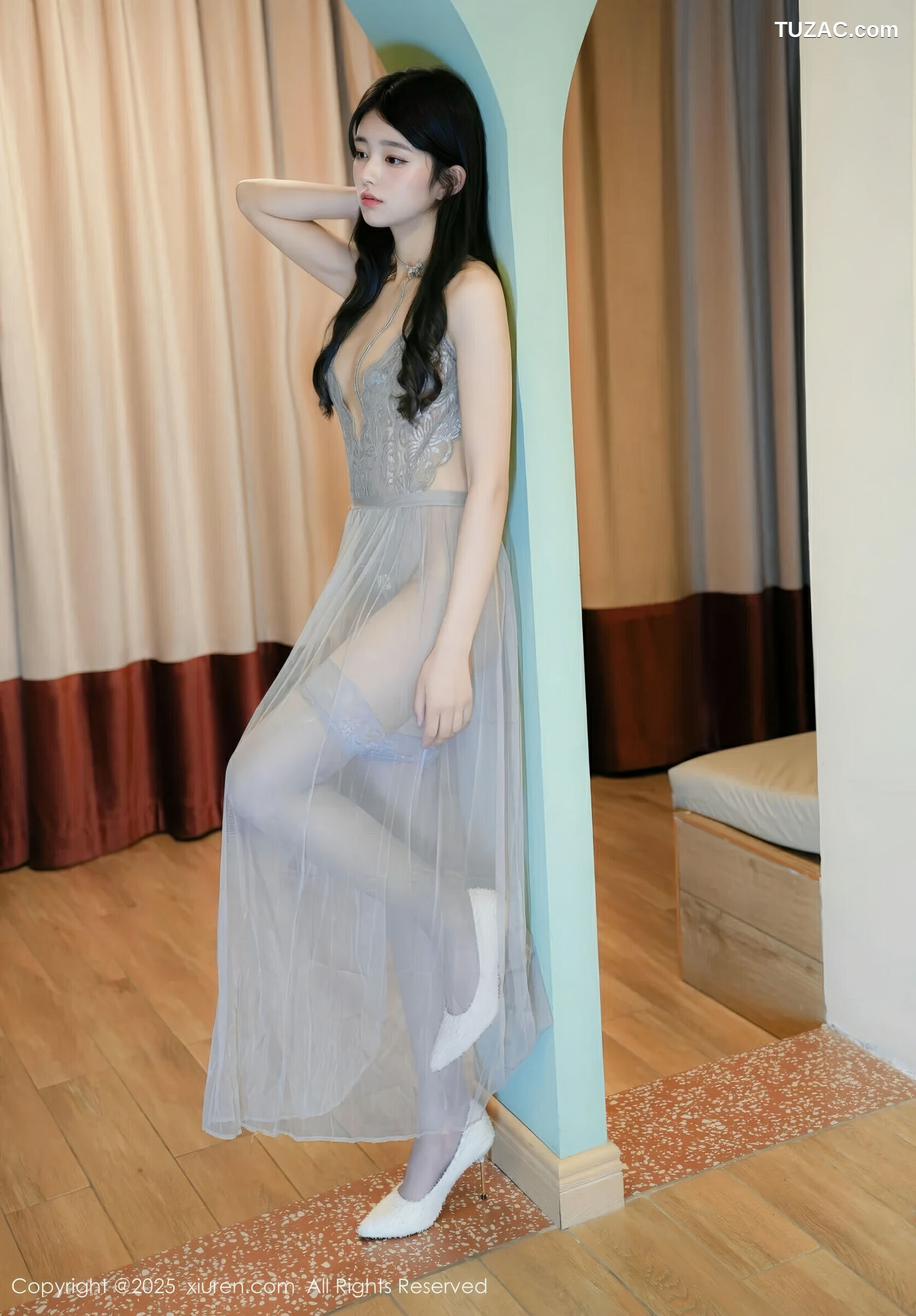 XiuRen秀人网-10334-美少女-轻透灰蕾丝裙爆乳-2025.05.28