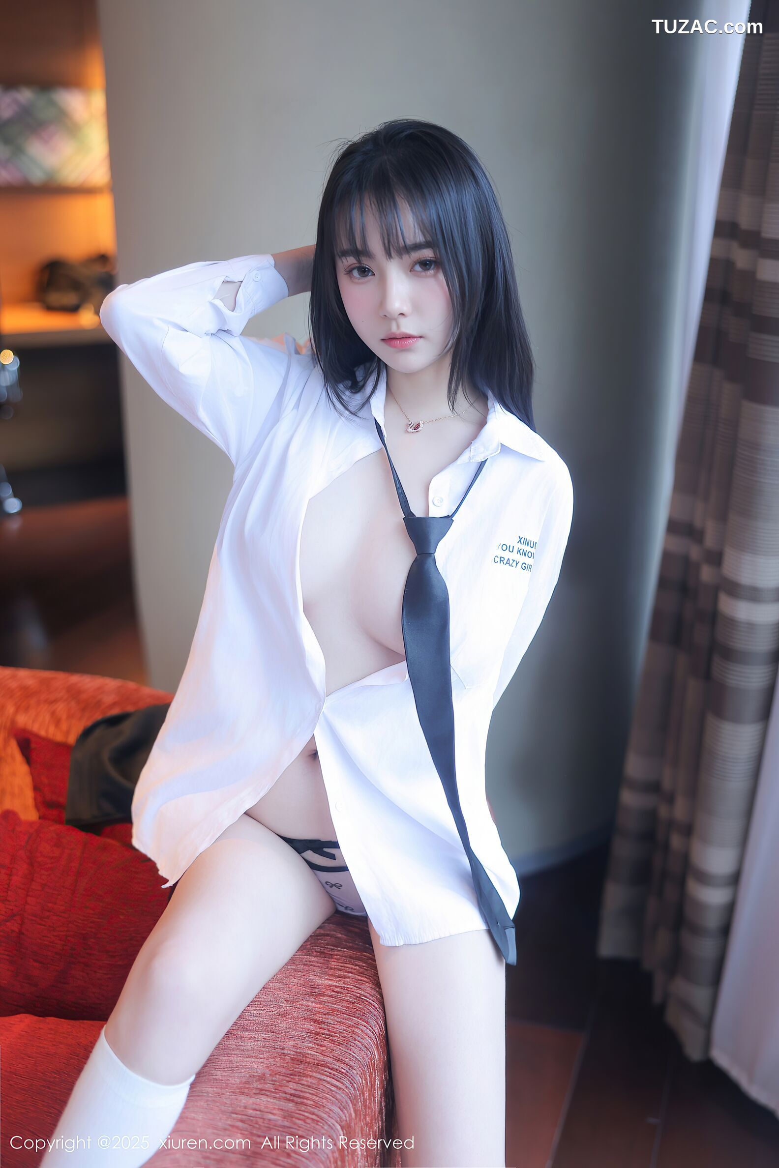 XiuRen秀人网-10335-软情-白衬衫黑短裙女生诱人白色丝袜-2025.05.28