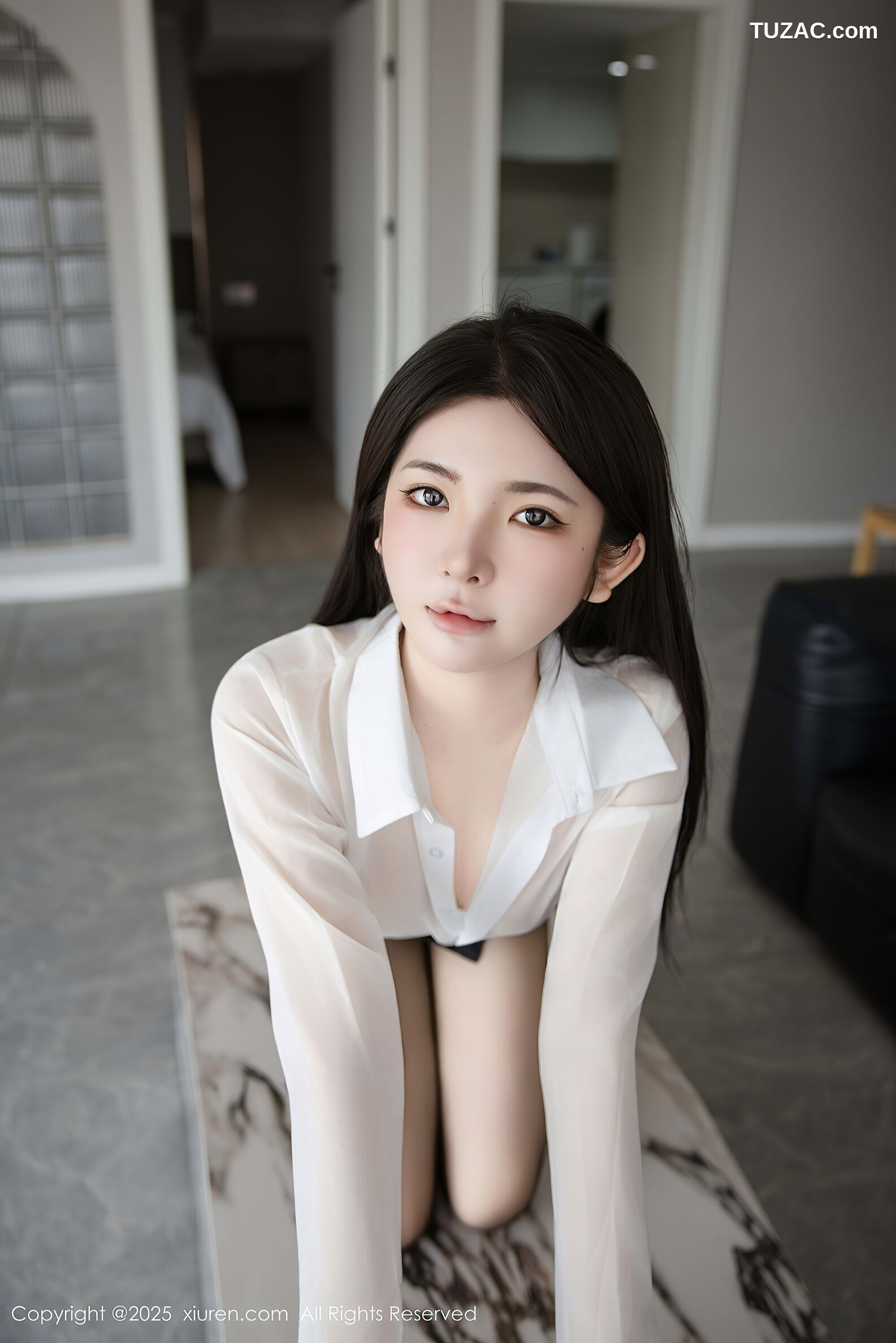 XiuRen秀人网-10338-童童Bunny-白衬衫黑短裙黑丝豹纹-2025.05.29