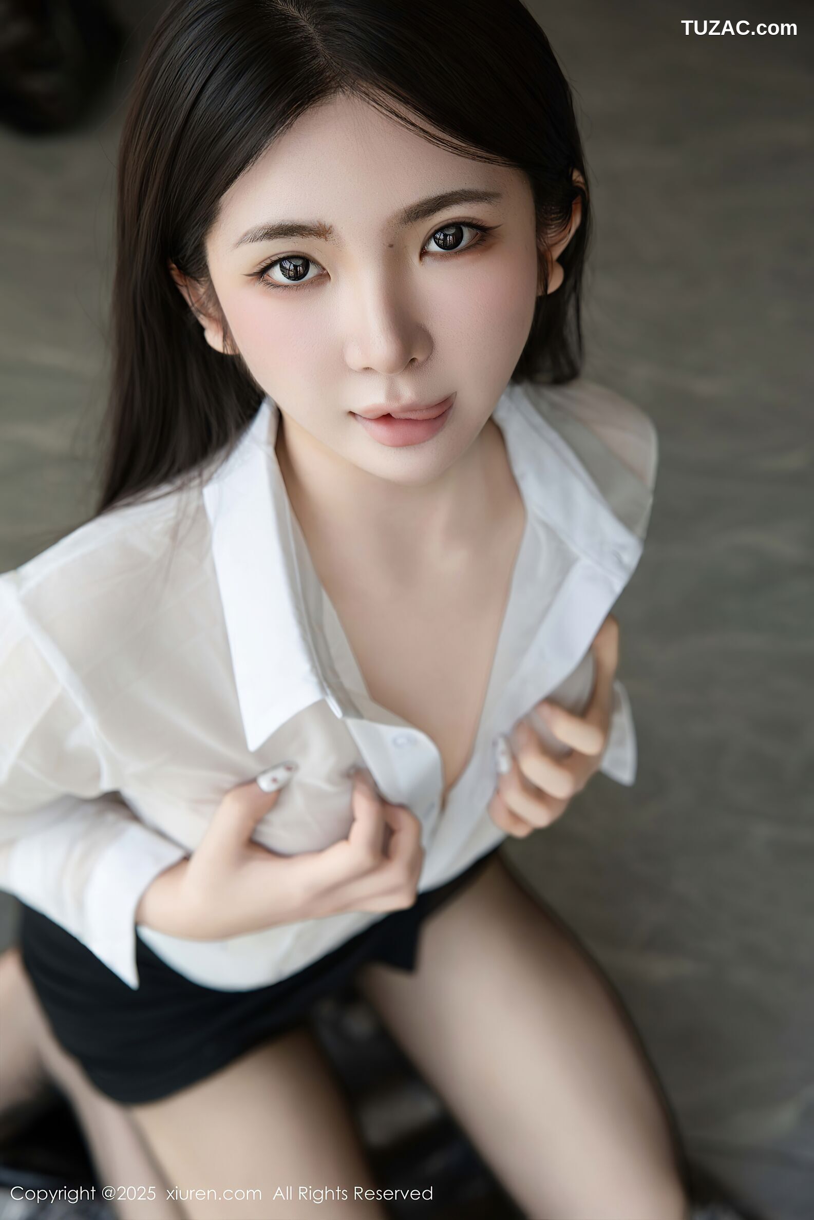 XiuRen秀人网-10338-童童Bunny-白衬衫黑短裙黑丝豹纹-2025.05.29