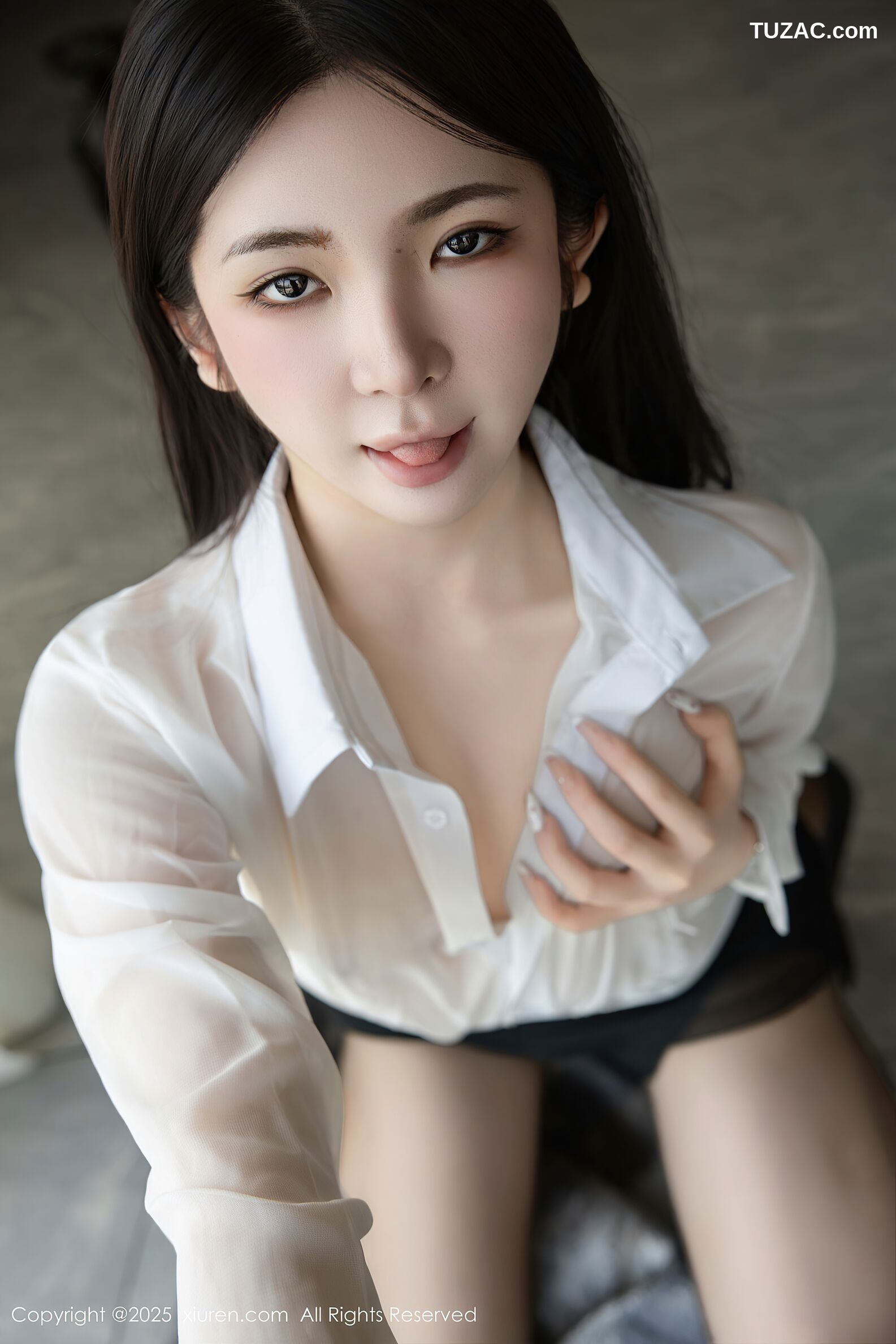 XiuRen秀人网-10338-童童Bunny-白衬衫黑短裙黑丝豹纹-2025.05.29