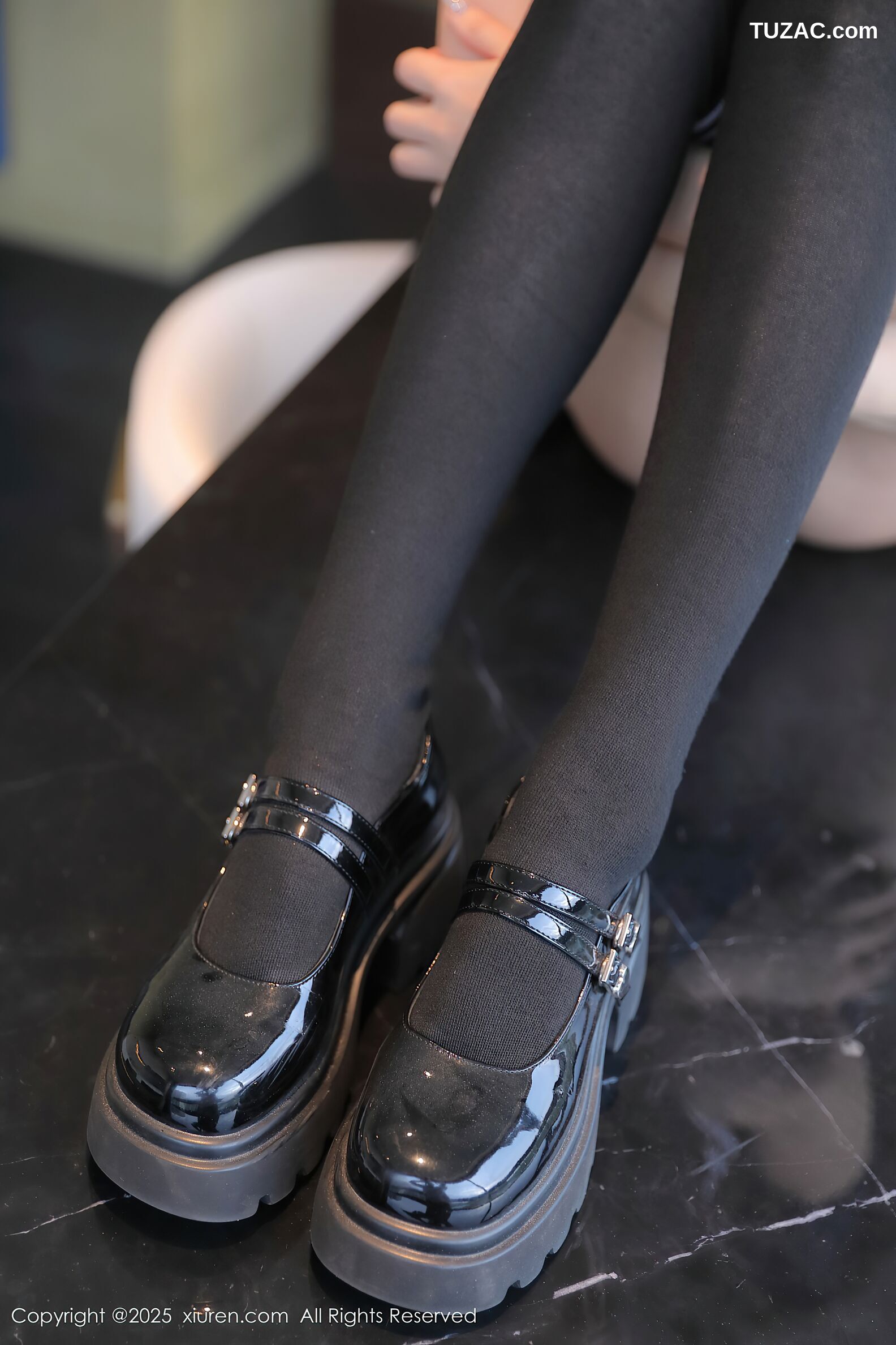 XiuRen秀人网-10351-Candy糖糖-JK制服蓝杉格子短裙白蕾丝内衣-2025.05.29