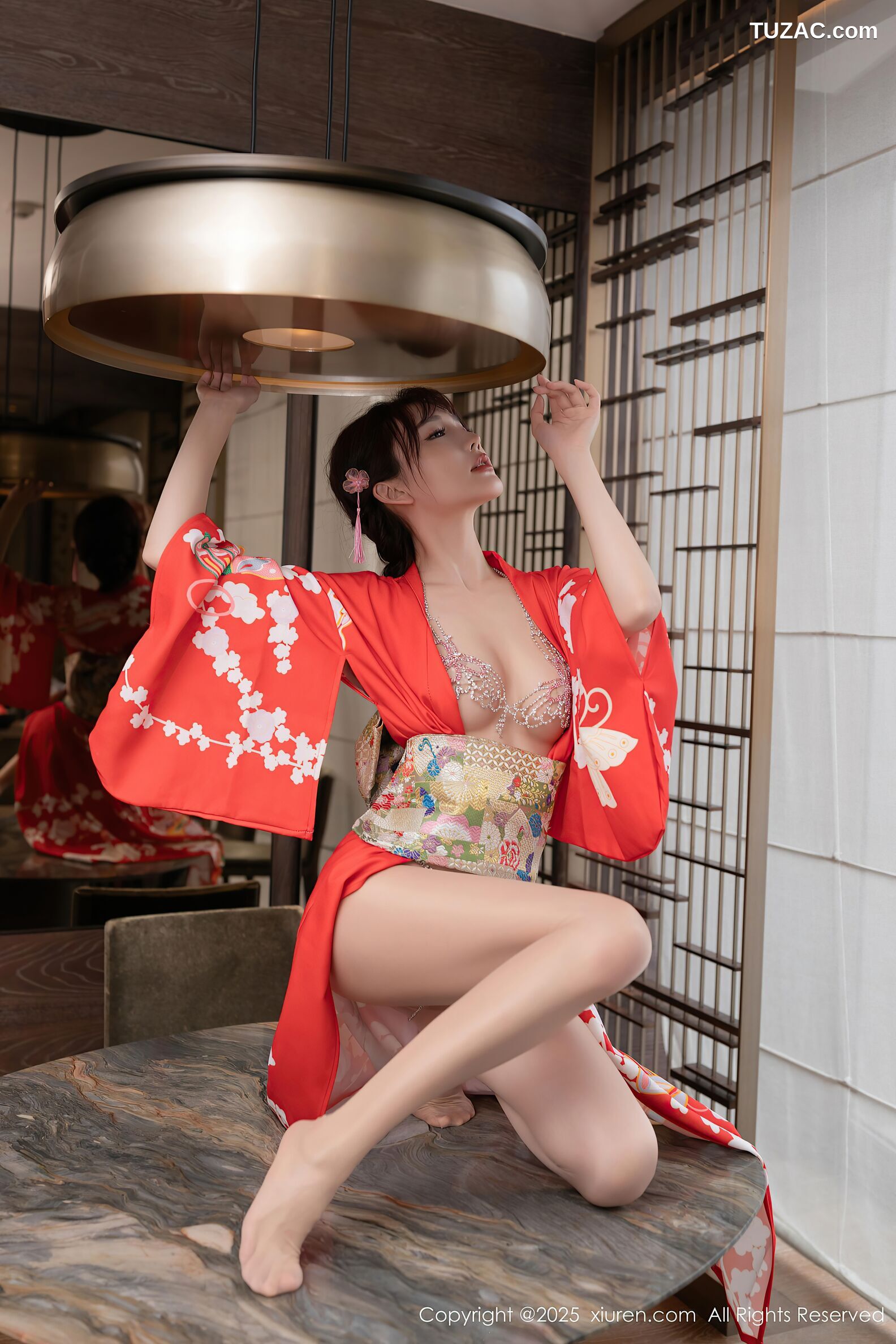 XiuRen秀人网-10352-小逗逗-陆萱萱-和服姐妹花珠链内衣爆乳激情互动-2025.05.29