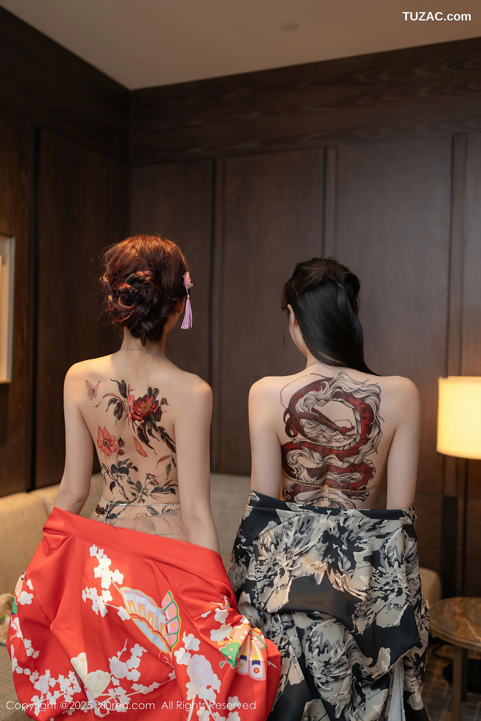 XiuRen秀人网-10352-小逗逗-陆萱萱-和服姐妹花珠链内衣爆乳激情互动-2025.05.29