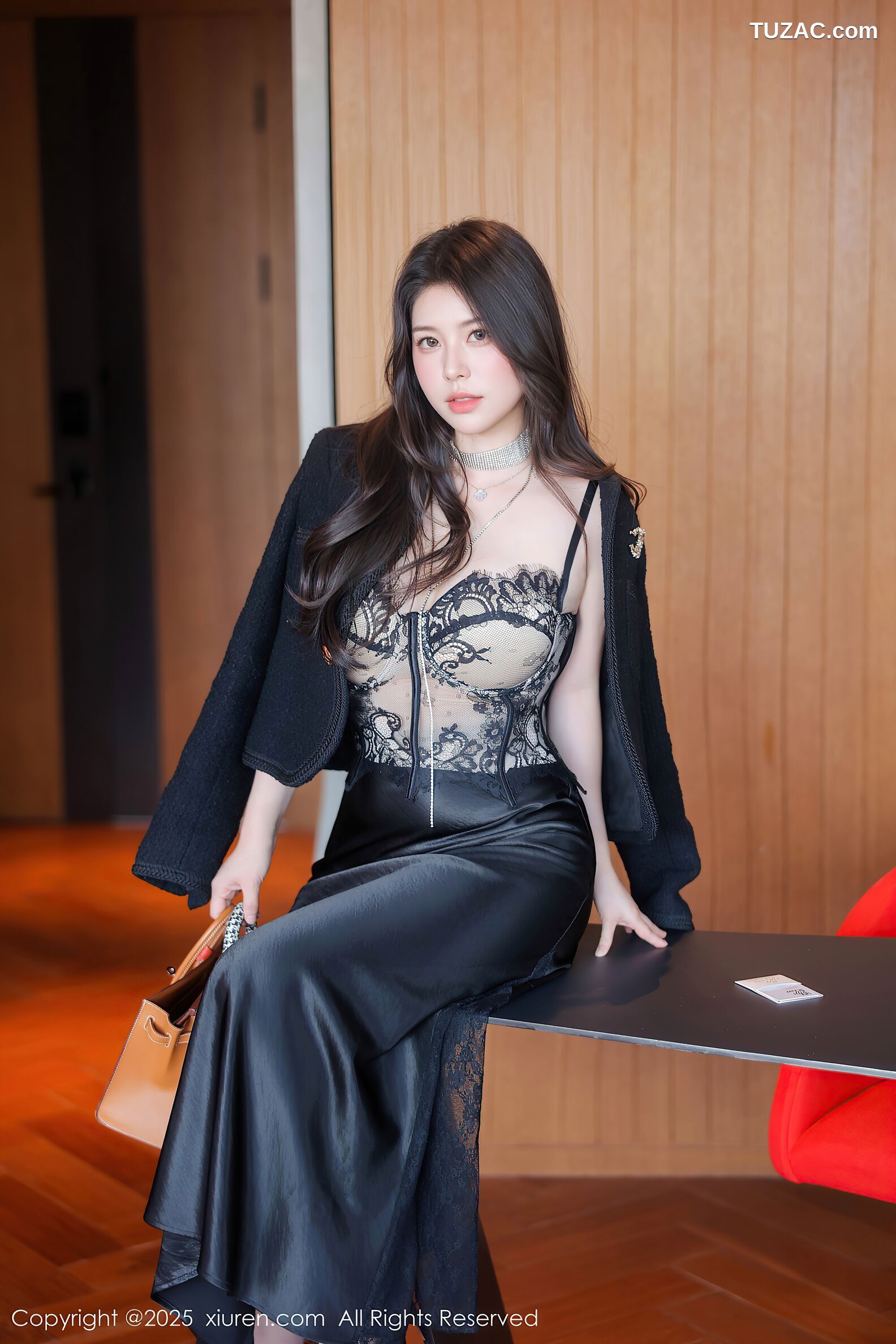 XiuRen秀人网-10357-白茹雪Abby-轻透情趣黑色蕾丝-2025.06.03