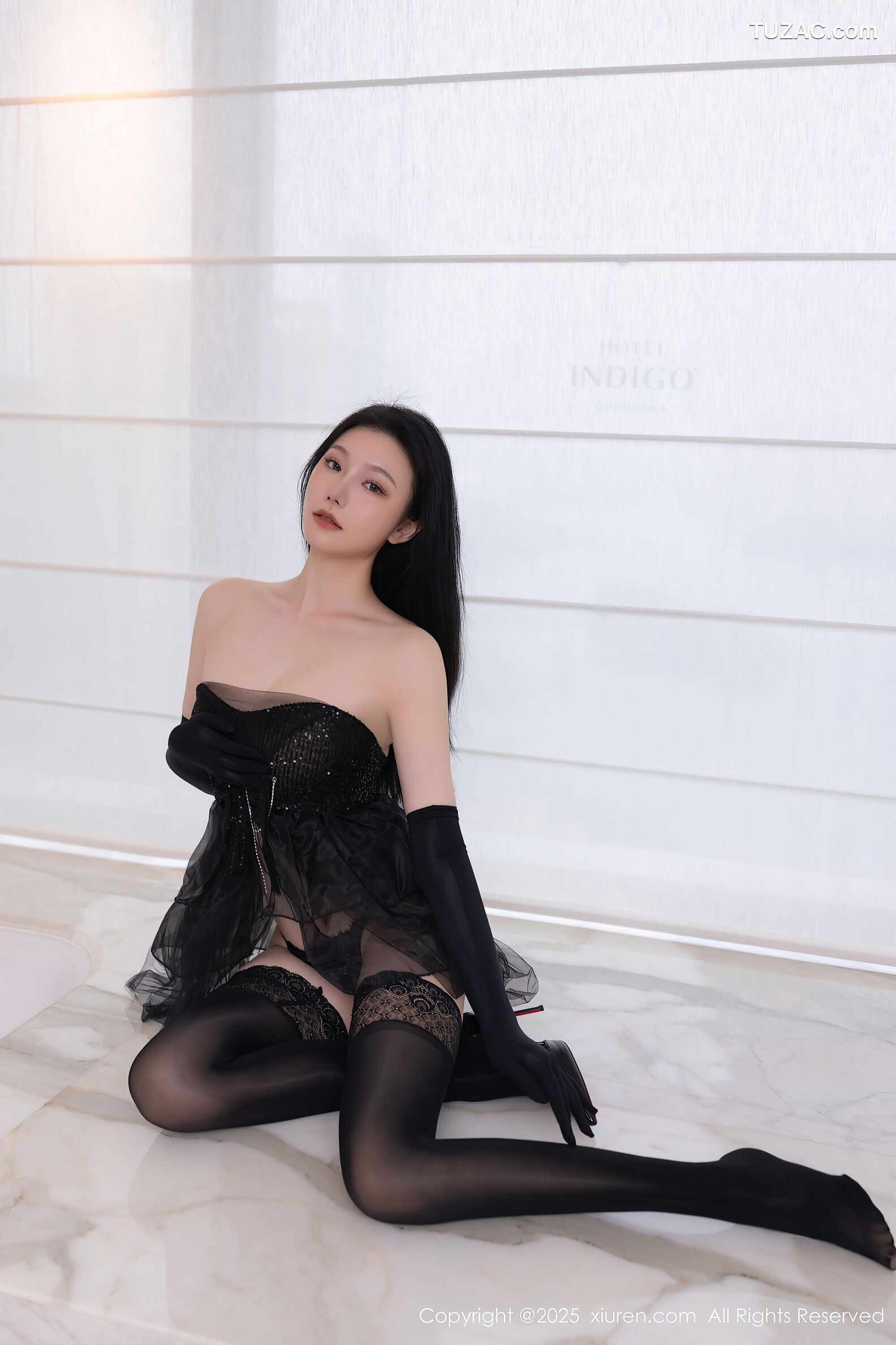 XiuRen秀人网-10363-安然anran-情趣黑蕾丝内衣爆乳黑丝-2025.06.04