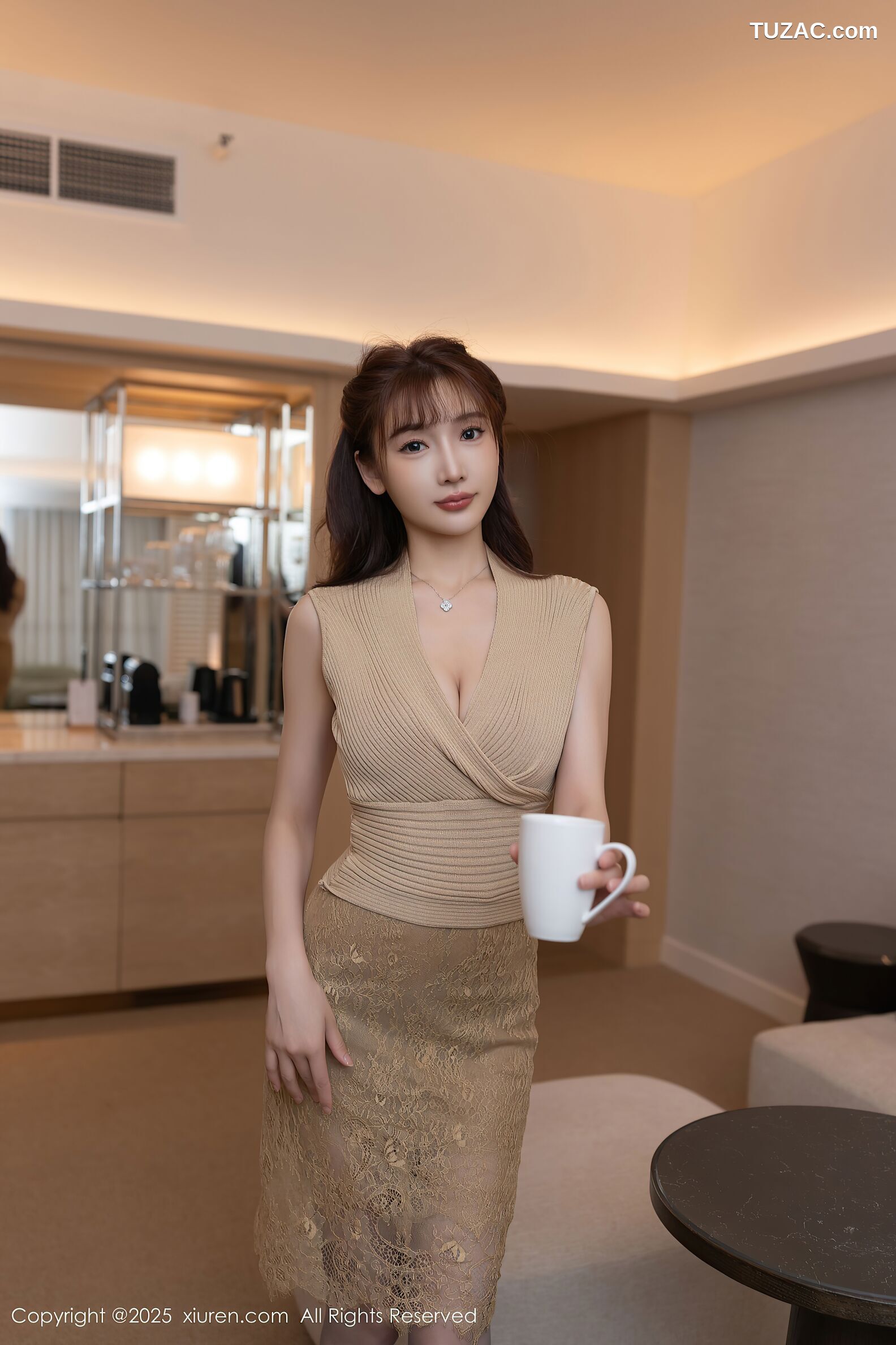 XiuRen秀人网-10370-陆萱萱-紫色情趣内衣-2025.06.05