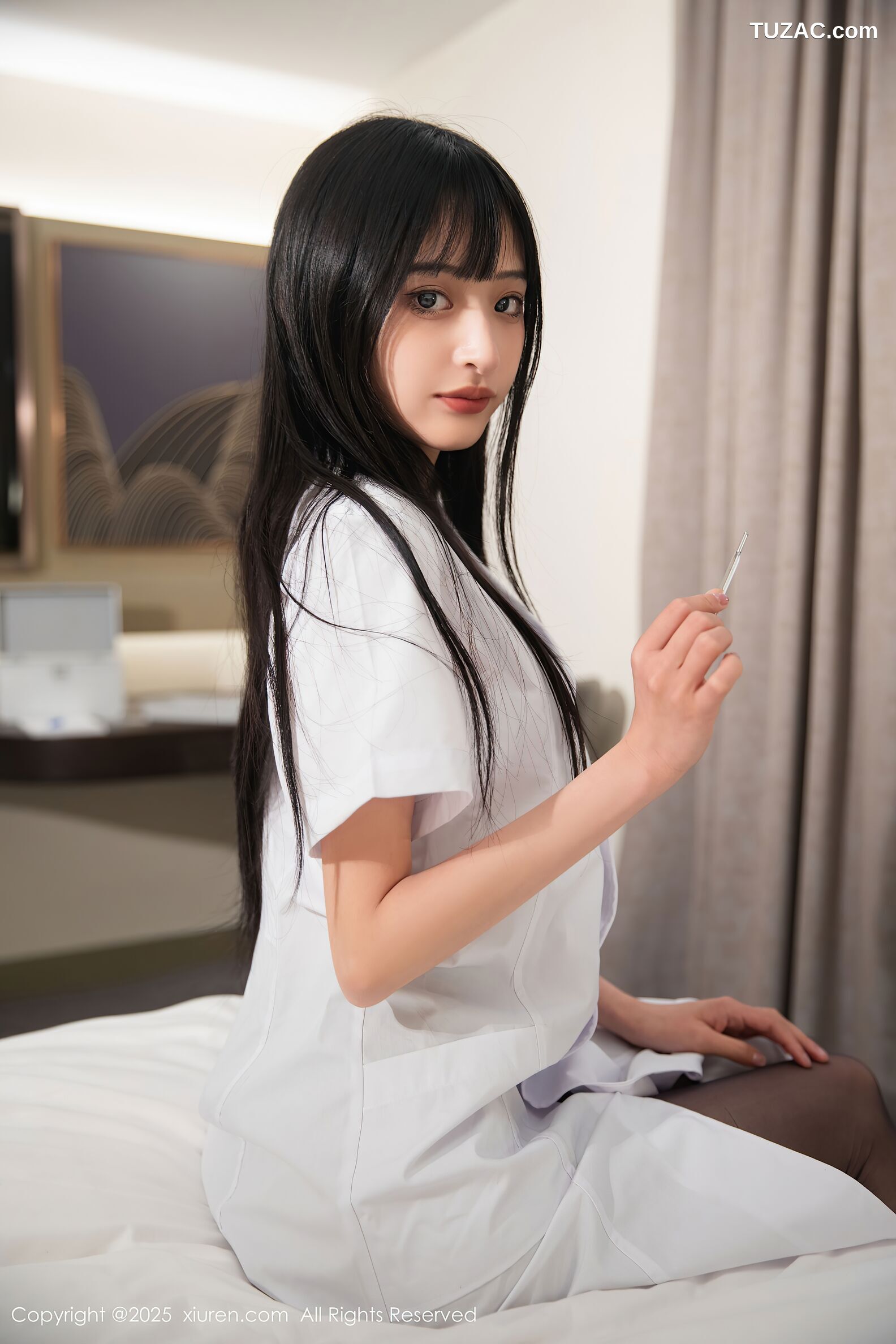 XiuRen秀人网-10373-茂木希子-白色护士服爆乳黑丝-2025.06.06