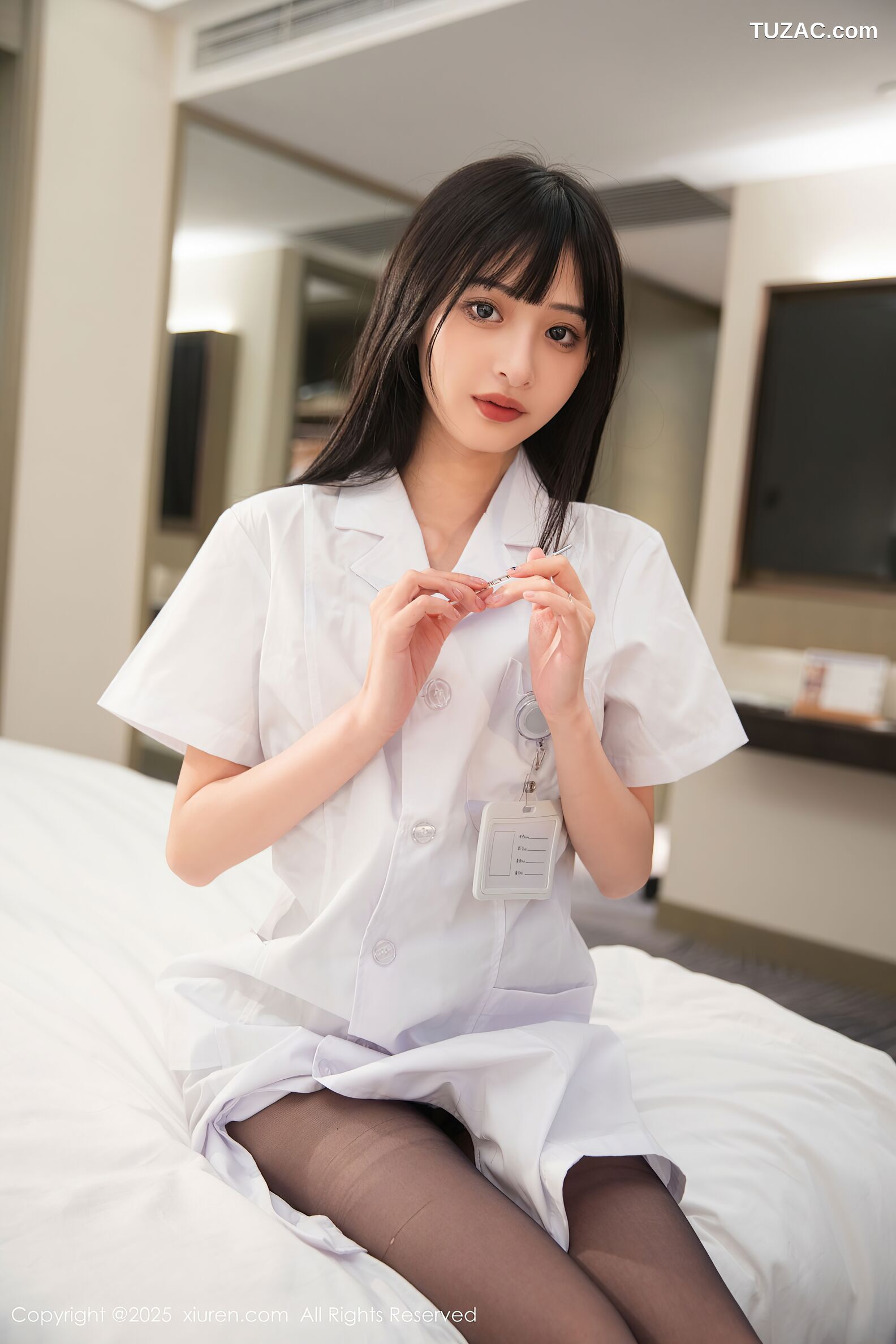 XiuRen秀人网-10373-茂木希子-白色护士服爆乳黑丝-2025.06.06