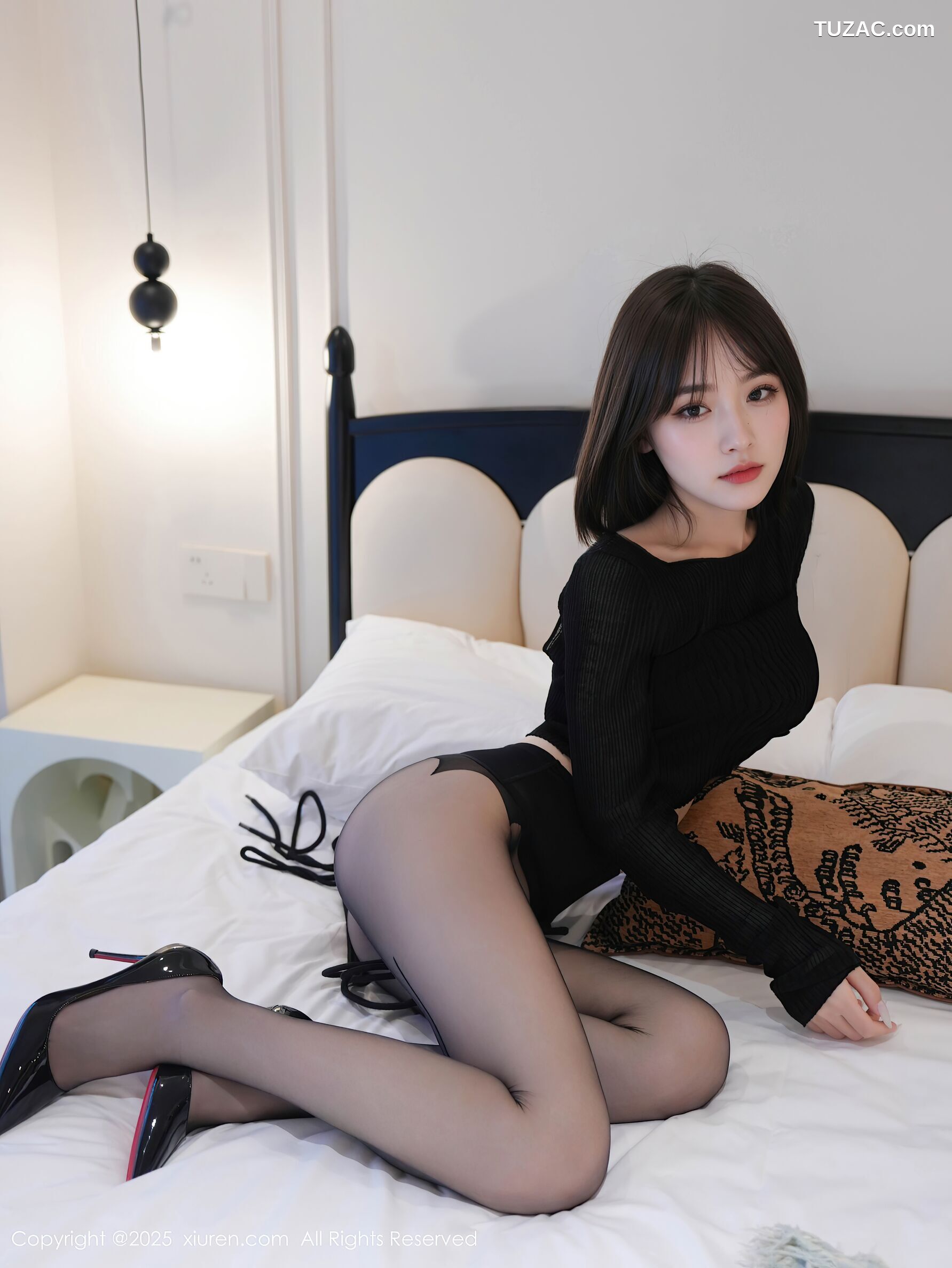 XiuRen秀人网-10374-汁汁-黑T恤牛仔裤黑丝-2025.06.06