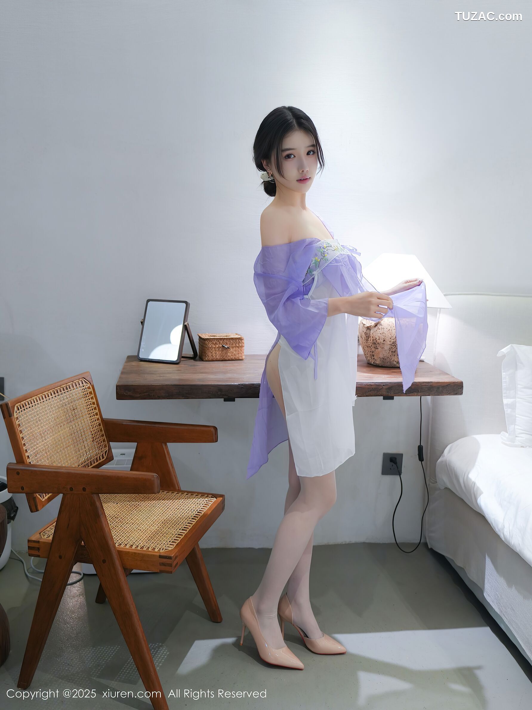 XiuRen秀人网-10376-袁圆-古风青莲色薄纱-2025.06.06