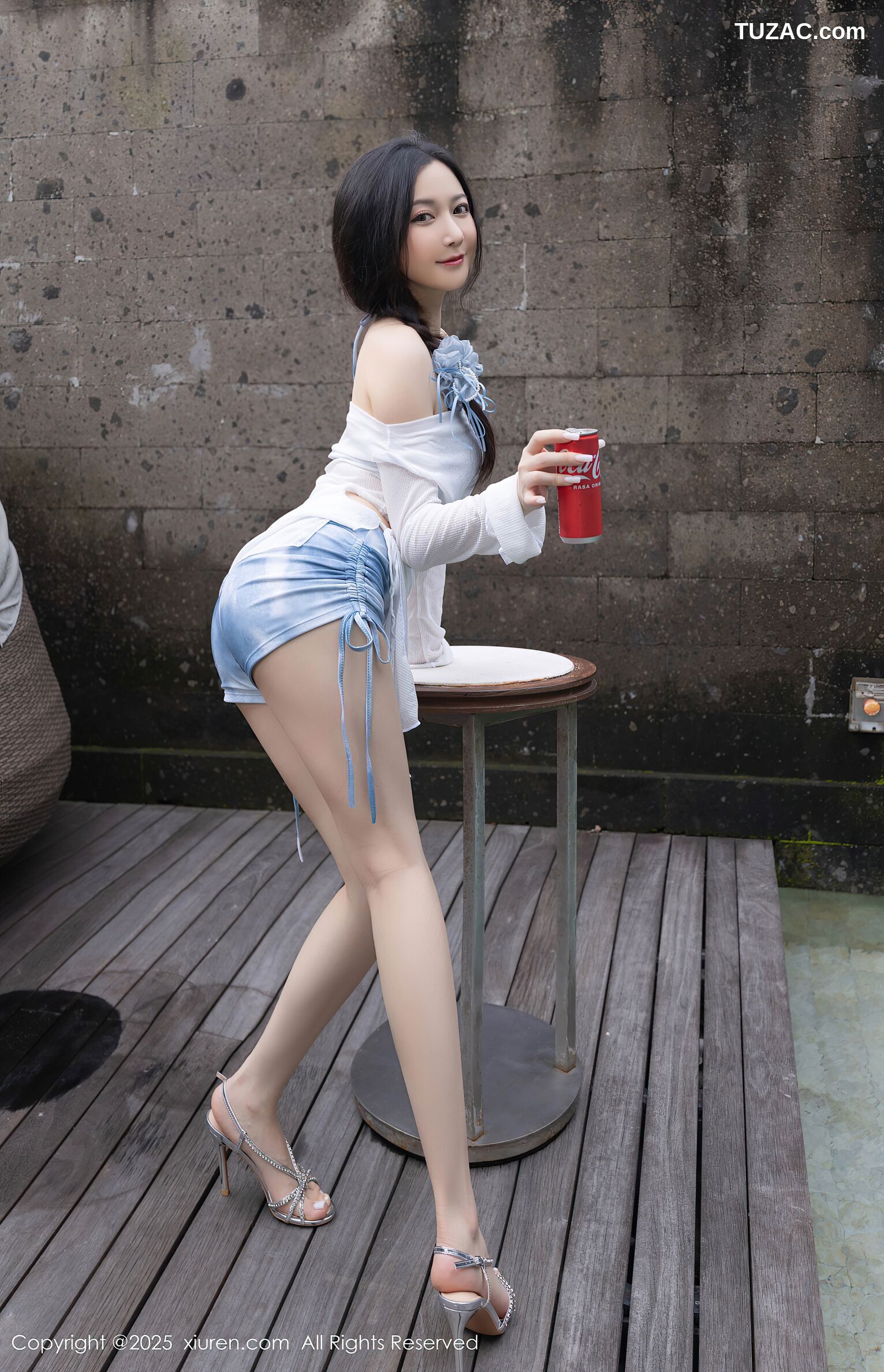 XiuRen秀人网-10377-鱼子酱Fish-轻透白色连衣短裙蓝色比基尼-2025.06.06