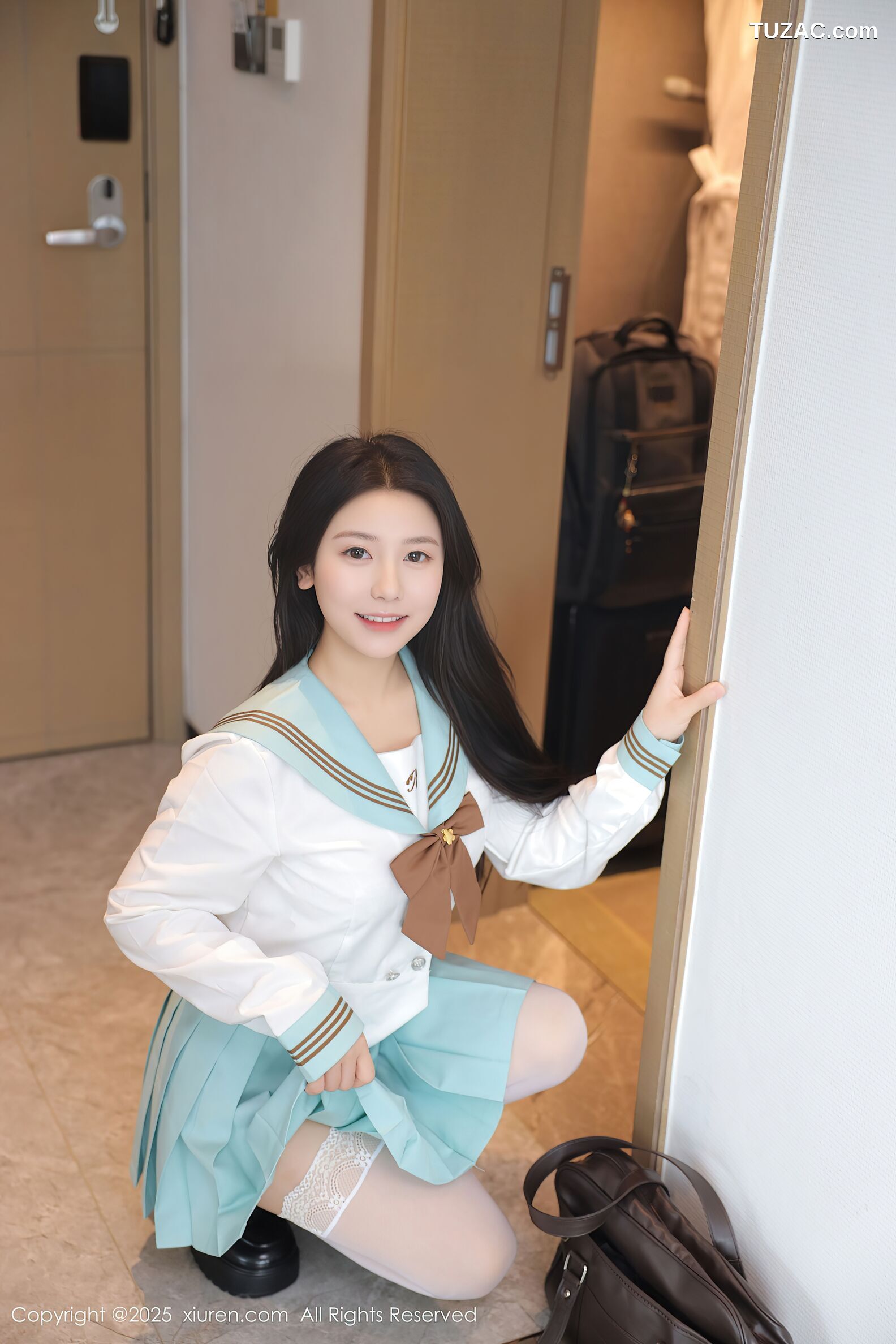 XiuRen秀人网-10379-林嘉馨-浅绿JK学生服水手短裙白蕾丝内衣-2025.06.09