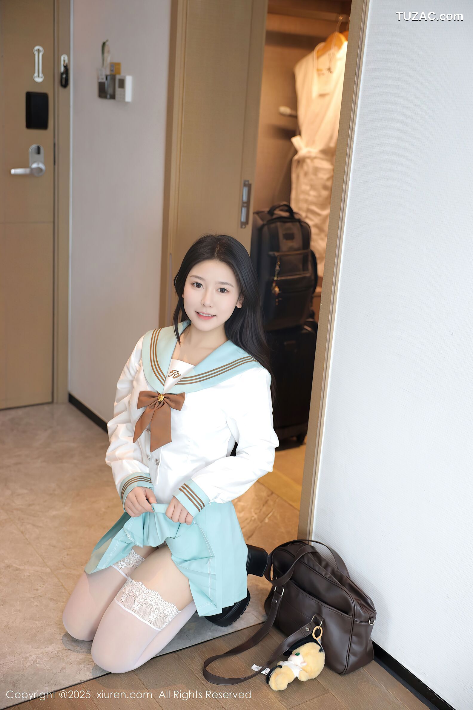 XiuRen秀人网-10379-林嘉馨-浅绿JK学生服水手短裙白蕾丝内衣-2025.06.09