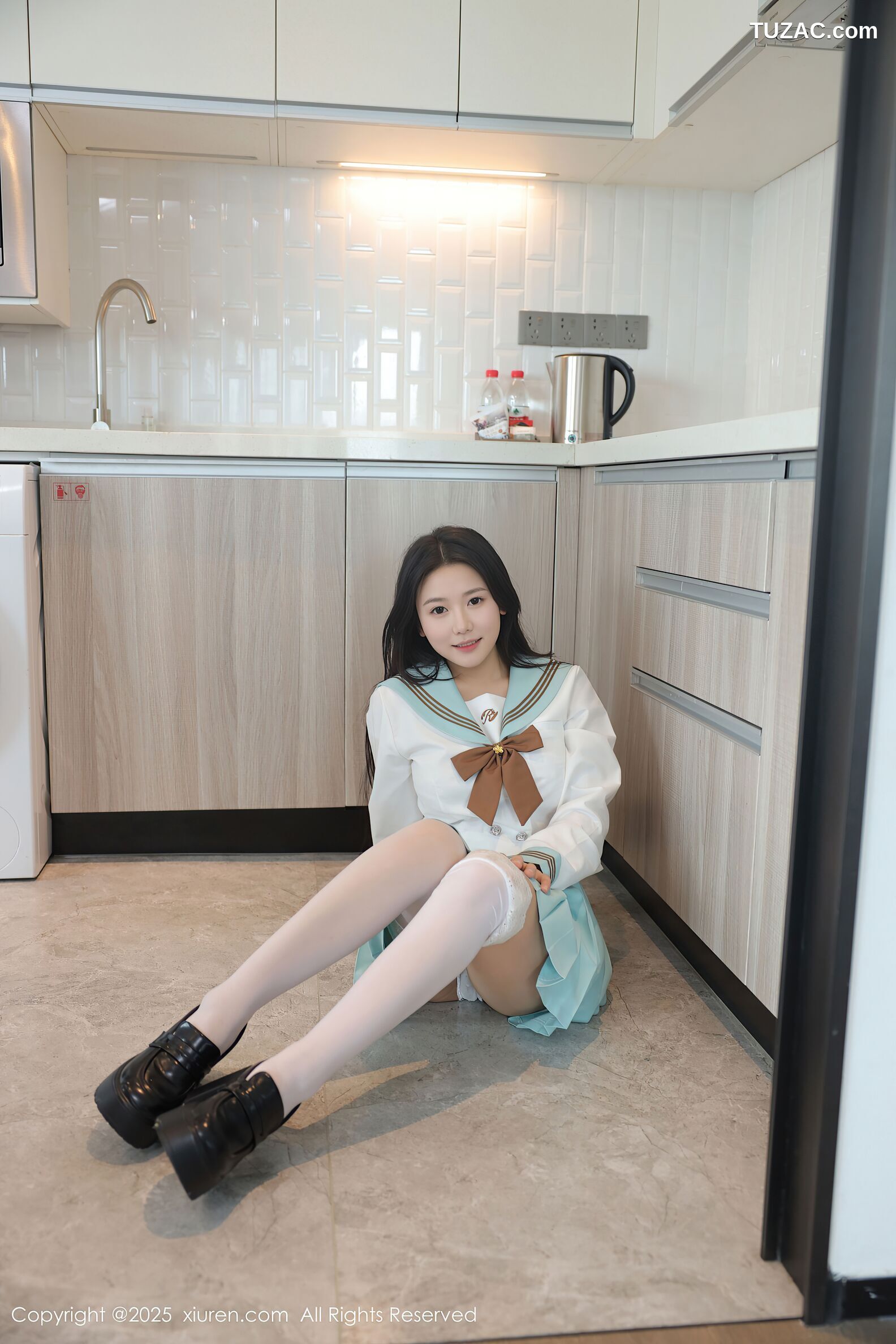 XiuRen秀人网-10379-林嘉馨-浅绿JK学生服水手短裙白蕾丝内衣-2025.06.09