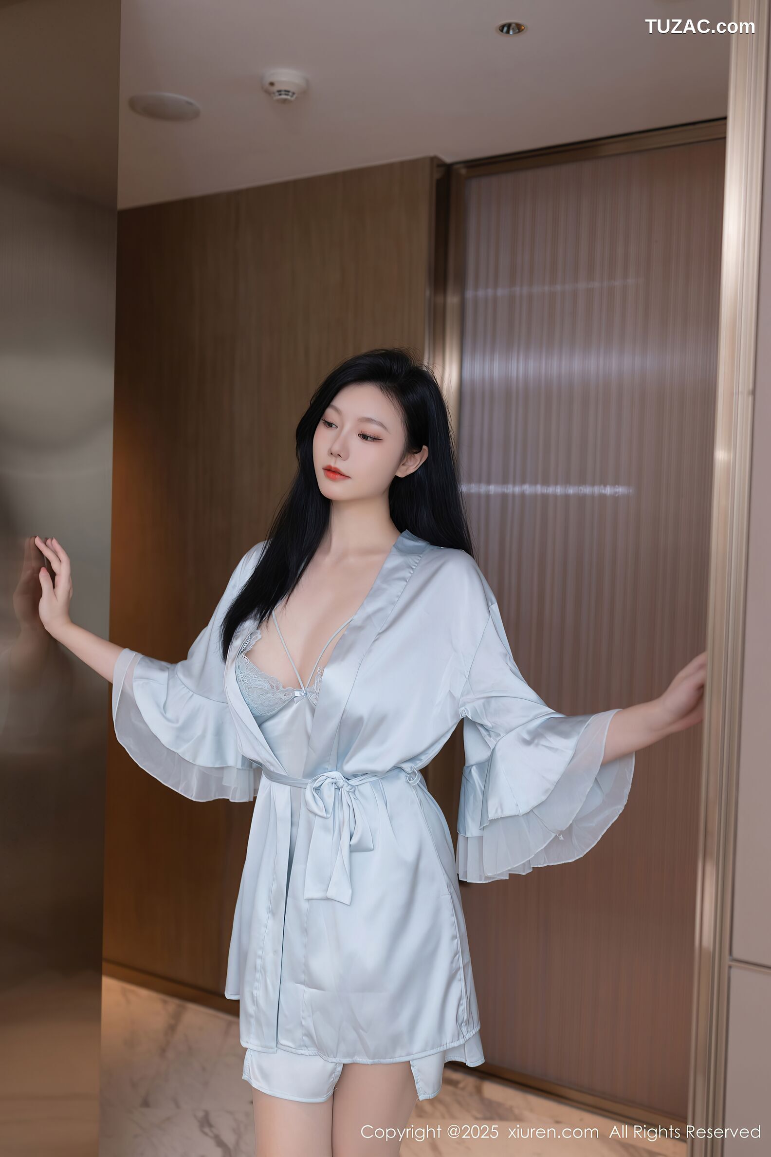 XiuRen秀人网-10390-安然anran-牙青色性感睡裙美腿-2025.06.10