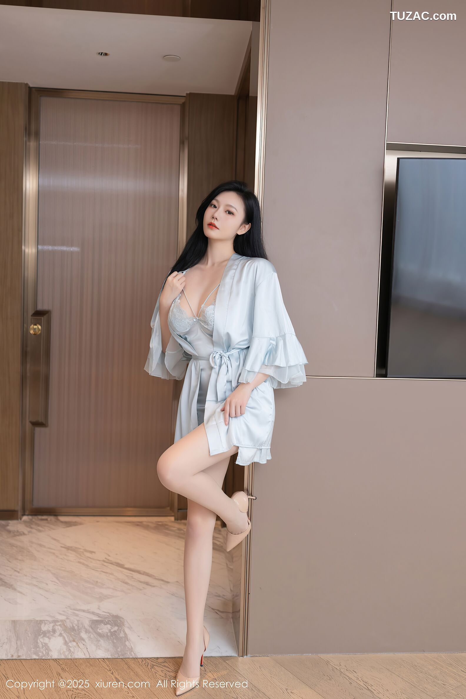 XiuRen秀人网-10390-安然anran-牙青色性感睡裙美腿-2025.06.10