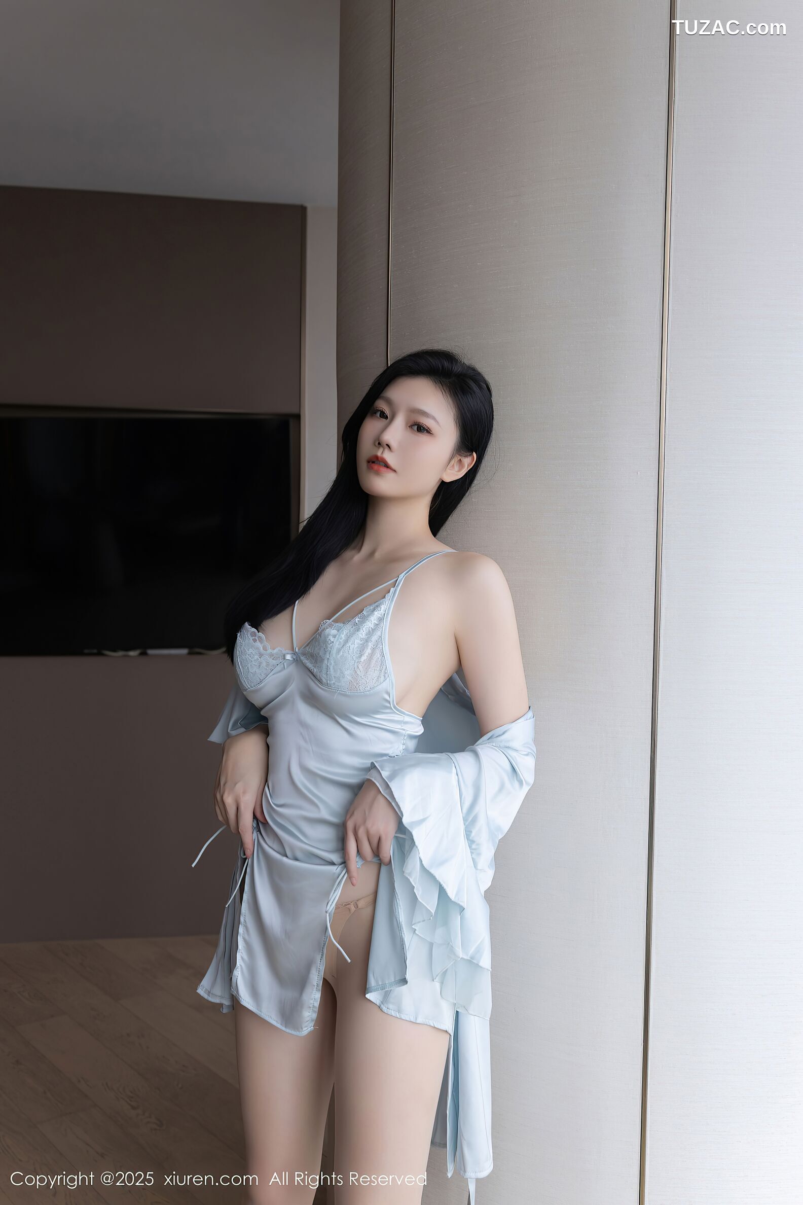 XiuRen秀人网-10390-安然anran-牙青色性感睡裙美腿-2025.06.10