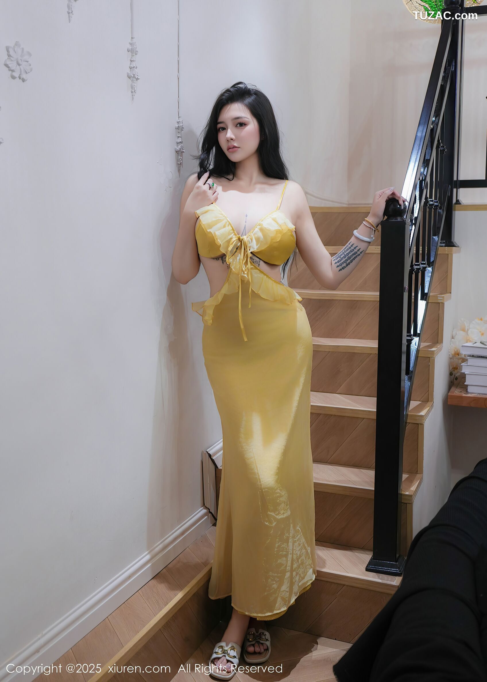 XiuRen秀人网-10395-娜比-黄色吊带纱裙爆乳-2025.06.11