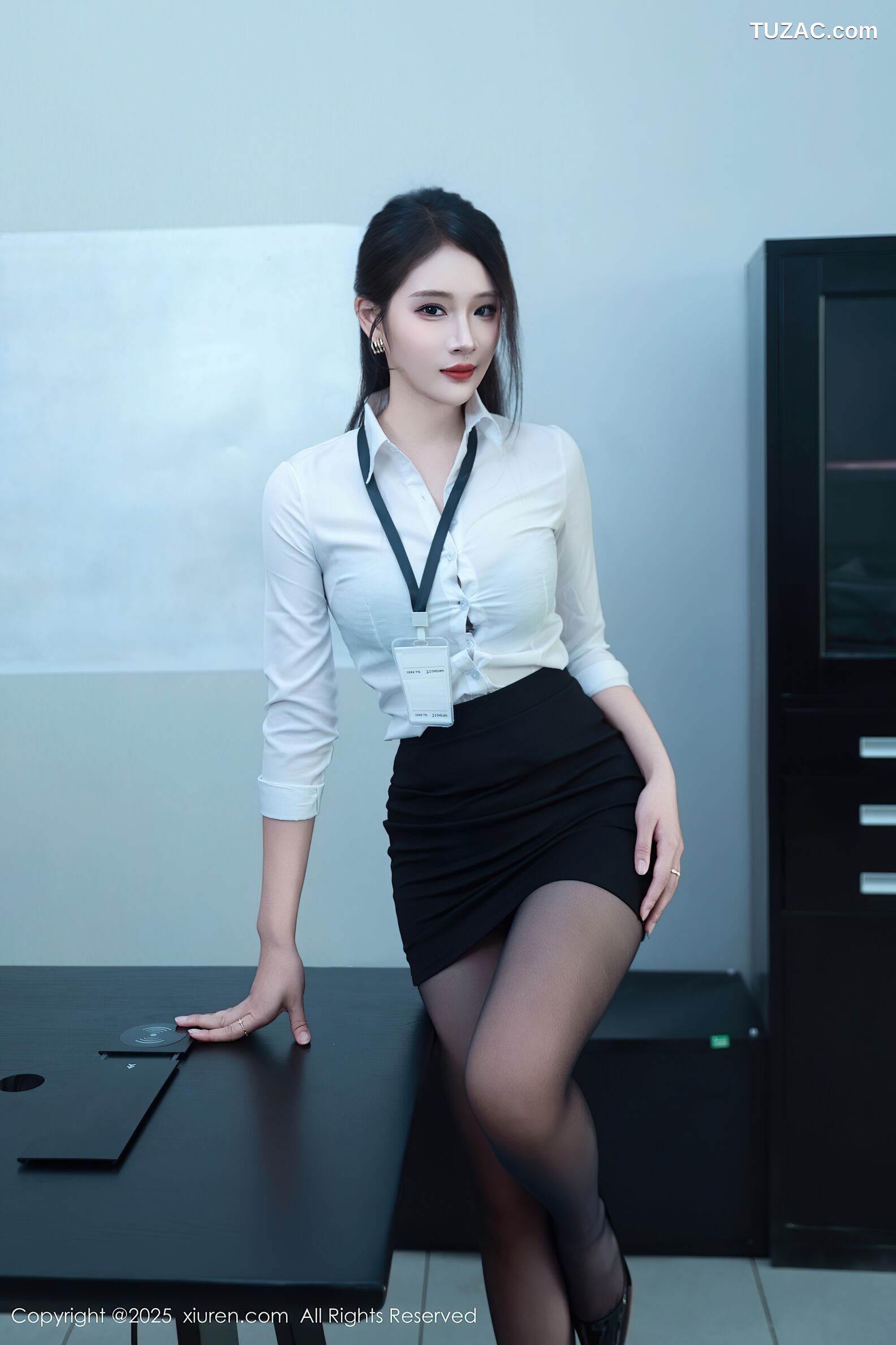 XiuRen秀人网-10406-南乔-OL白衬衫黑短裙黑丝黑色绑带内衣-2025.06.13