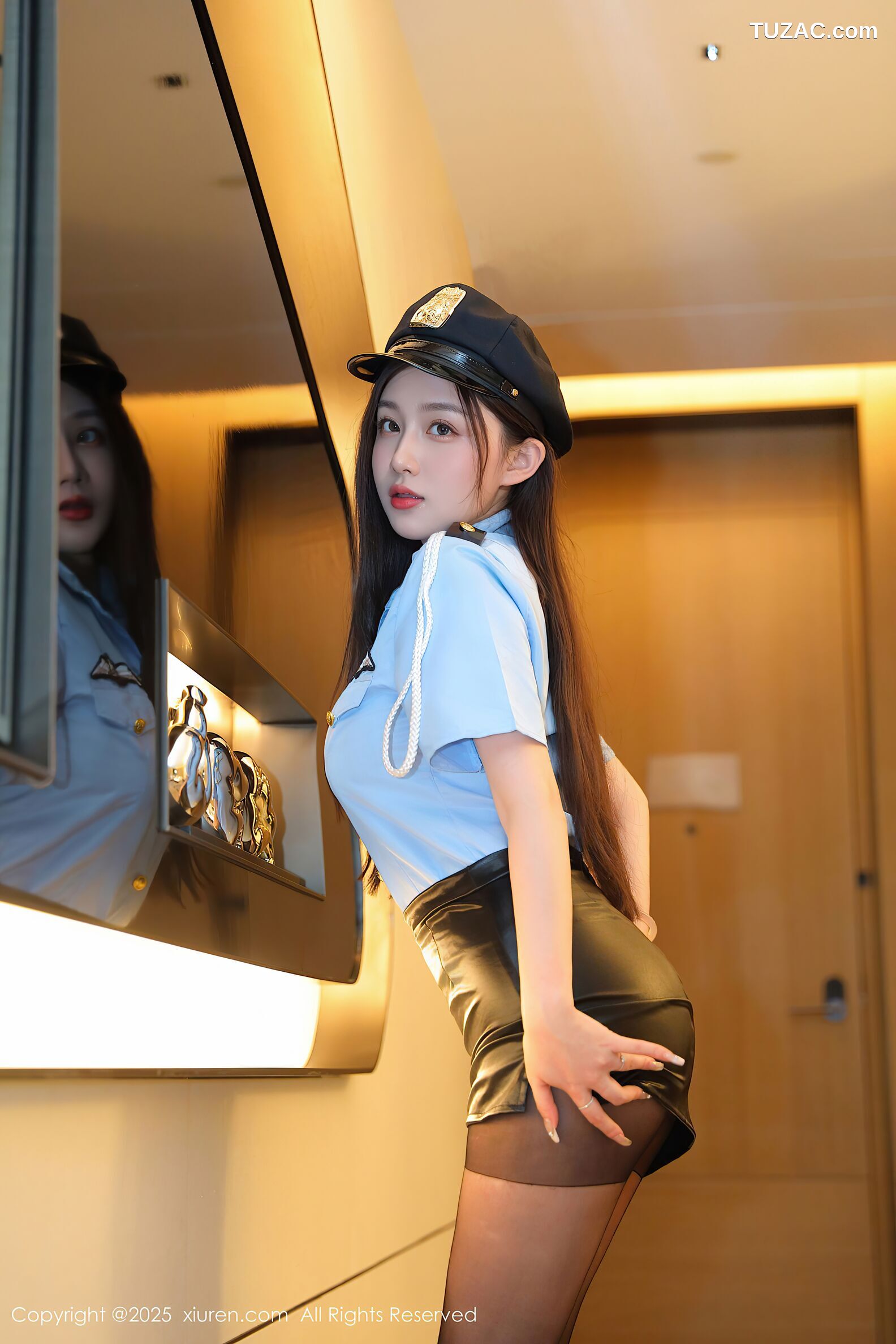 XiuRen秀人网-10410-奶油猫呀-蓝色警花制服黑皮短裙黑丝-2025.06.13