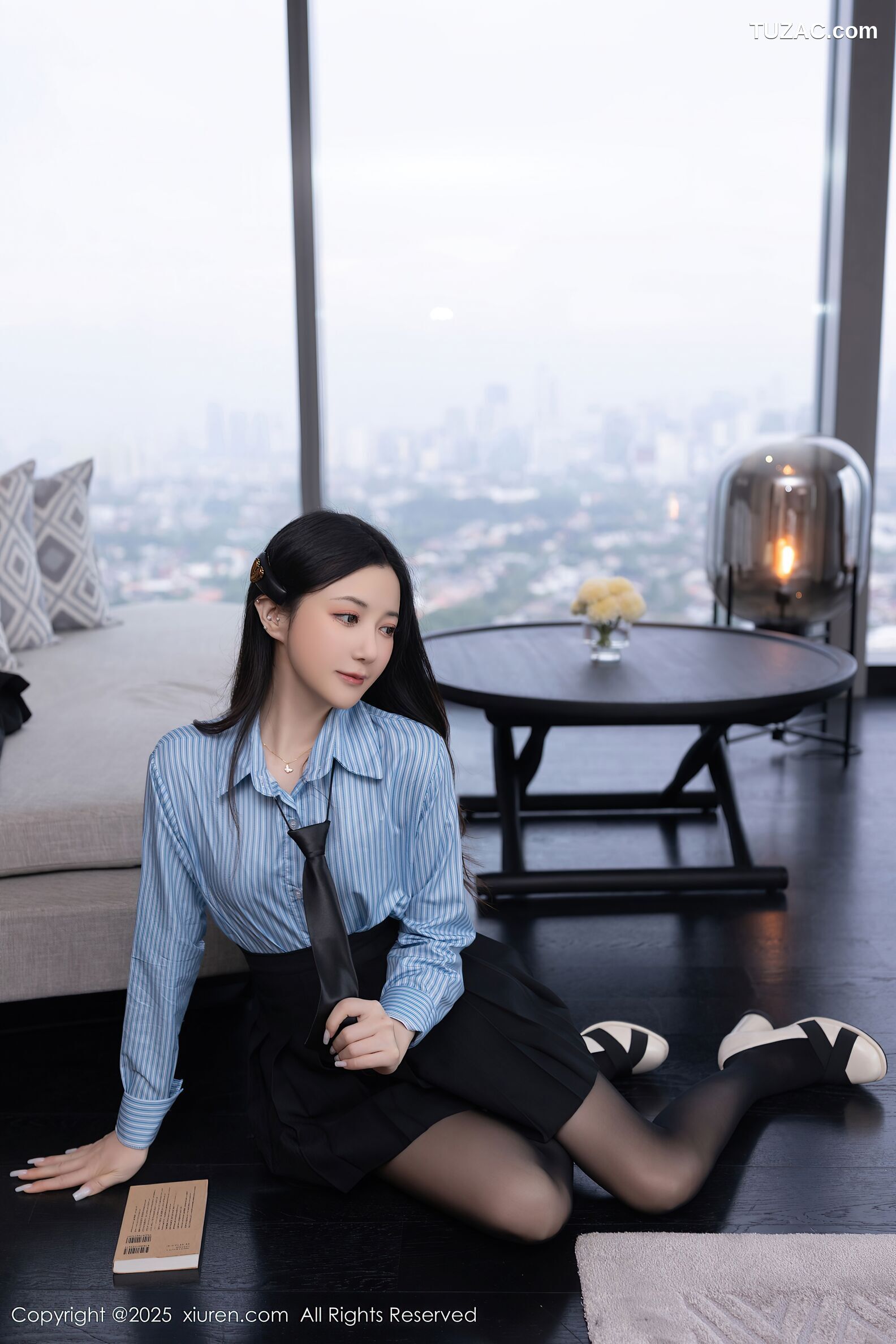 XiuRen秀人网-10412-鱼子酱Fish-蓝衬衫黑色短裙黑丝女生-2025.06.13