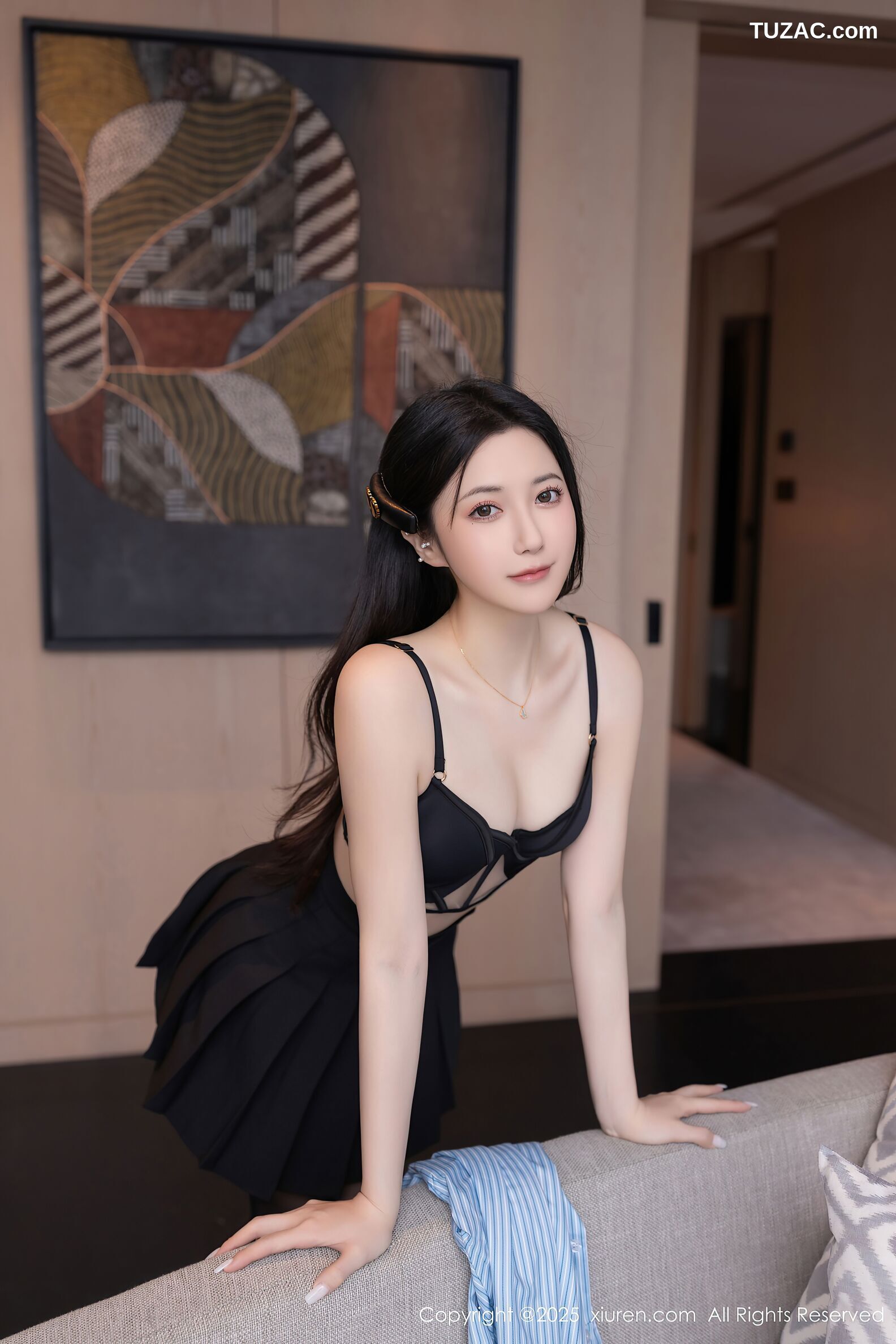 XiuRen秀人网-10412-鱼子酱Fish-蓝衬衫黑色短裙黑丝女生-2025.06.13