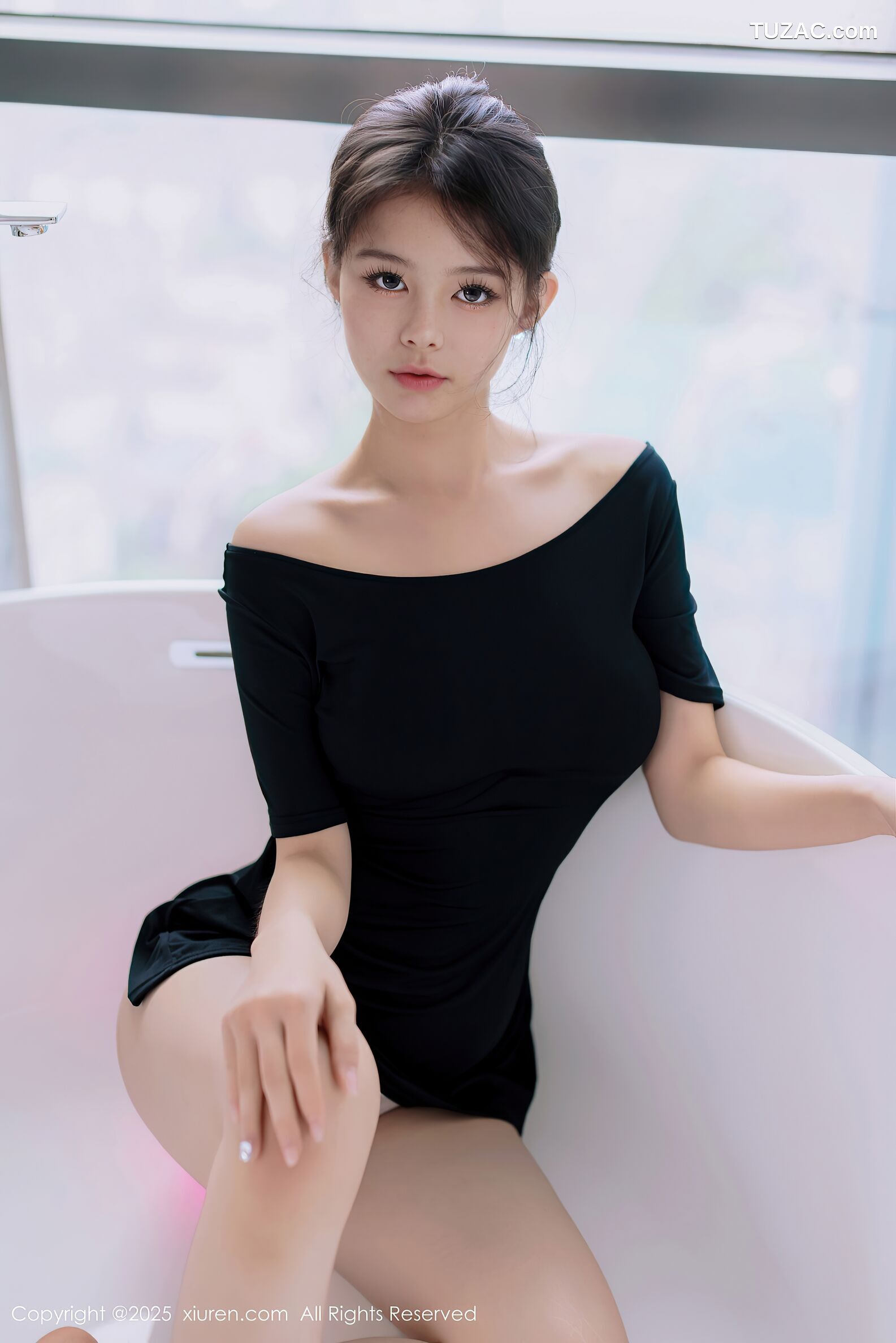 XiuRen秀人网-10426-小橘子orange-黑色连衣短裙美胸发光肛塞-2025.06.18