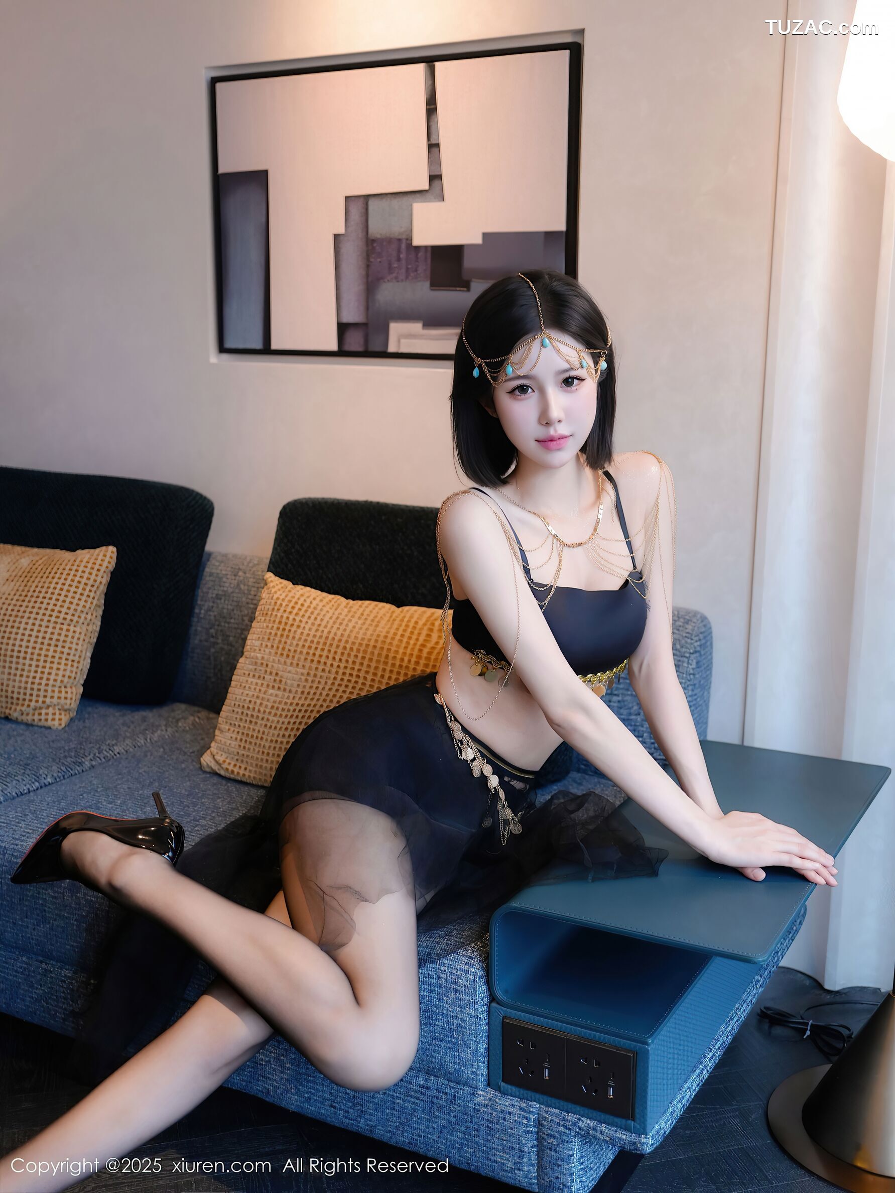 XiuRen秀人网-10427-奶芙酱-EVA-短发性感异域公主黑丝爆乳-2025.06.18