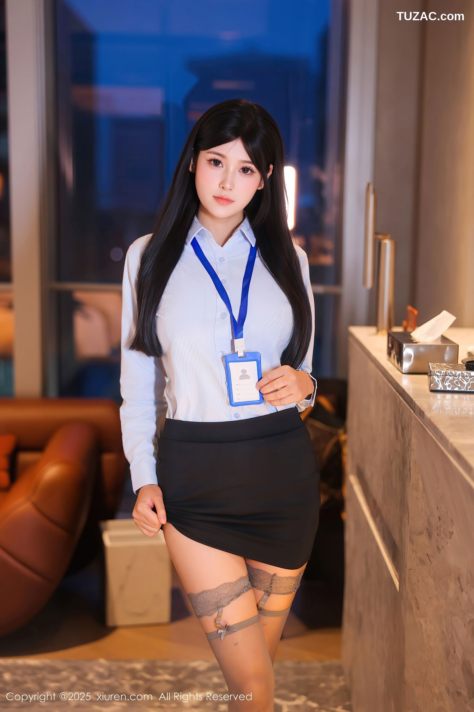 XiuRen秀人网-10440-余安安-OL淡蓝衬衫黑短裙黑蕾丝情趣内衣-2025.06.20