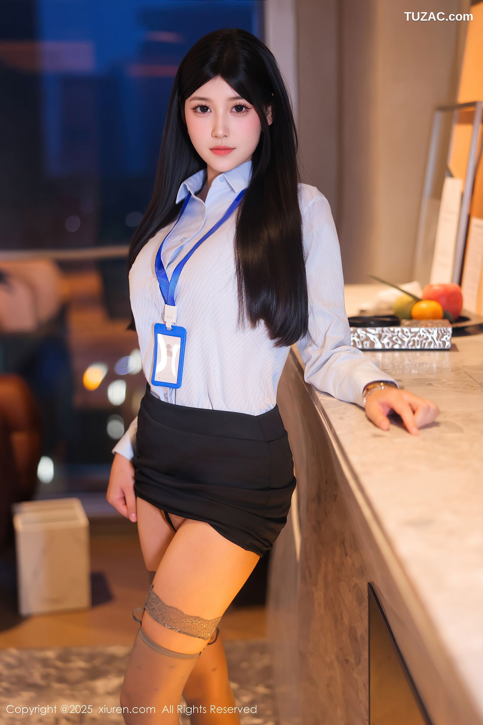 XiuRen秀人网-10440-余安安-OL淡蓝衬衫黑短裙黑蕾丝情趣内衣-2025.06.20