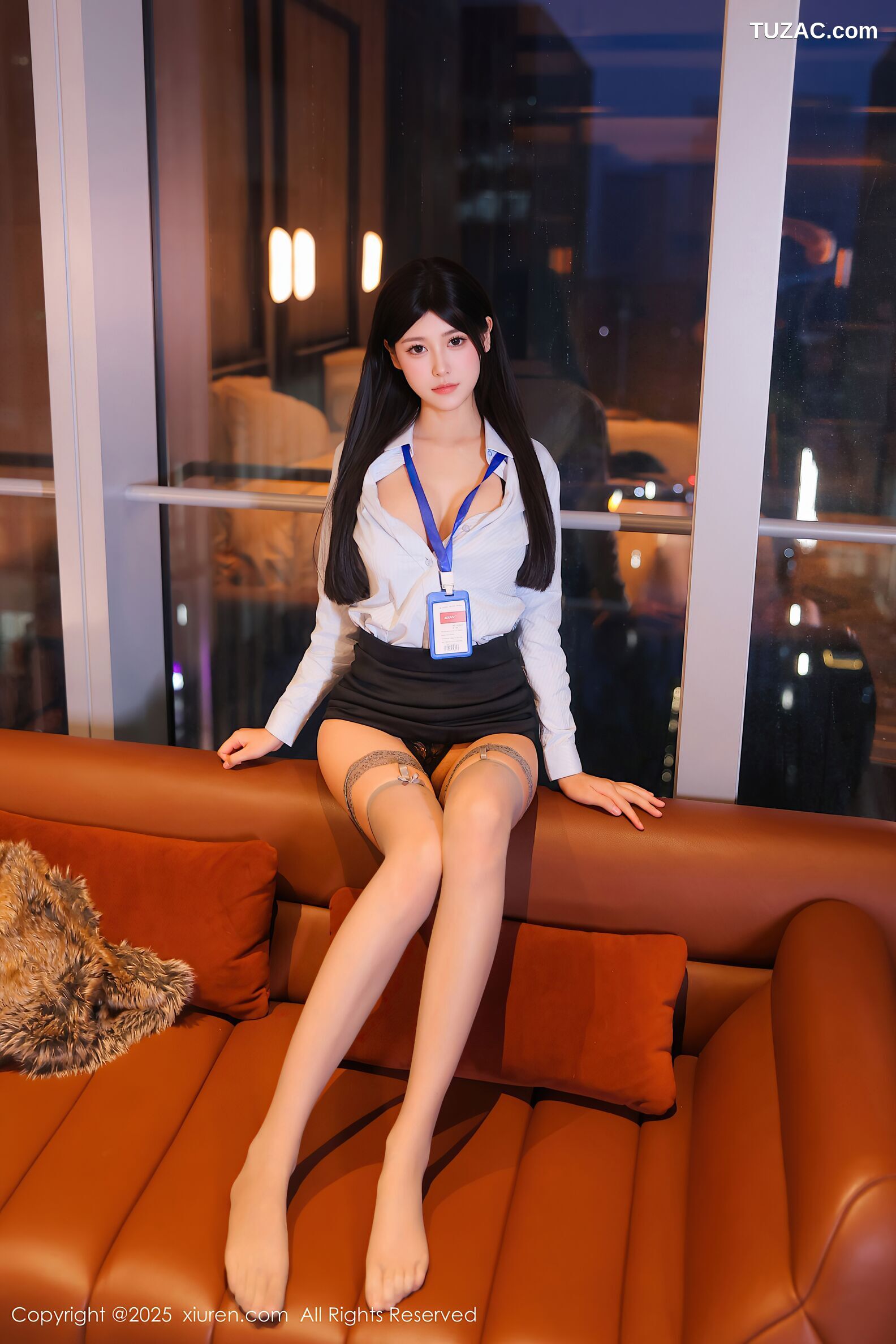 XiuRen秀人网-10440-余安安-OL淡蓝衬衫黑短裙黑蕾丝情趣内衣-2025.06.20