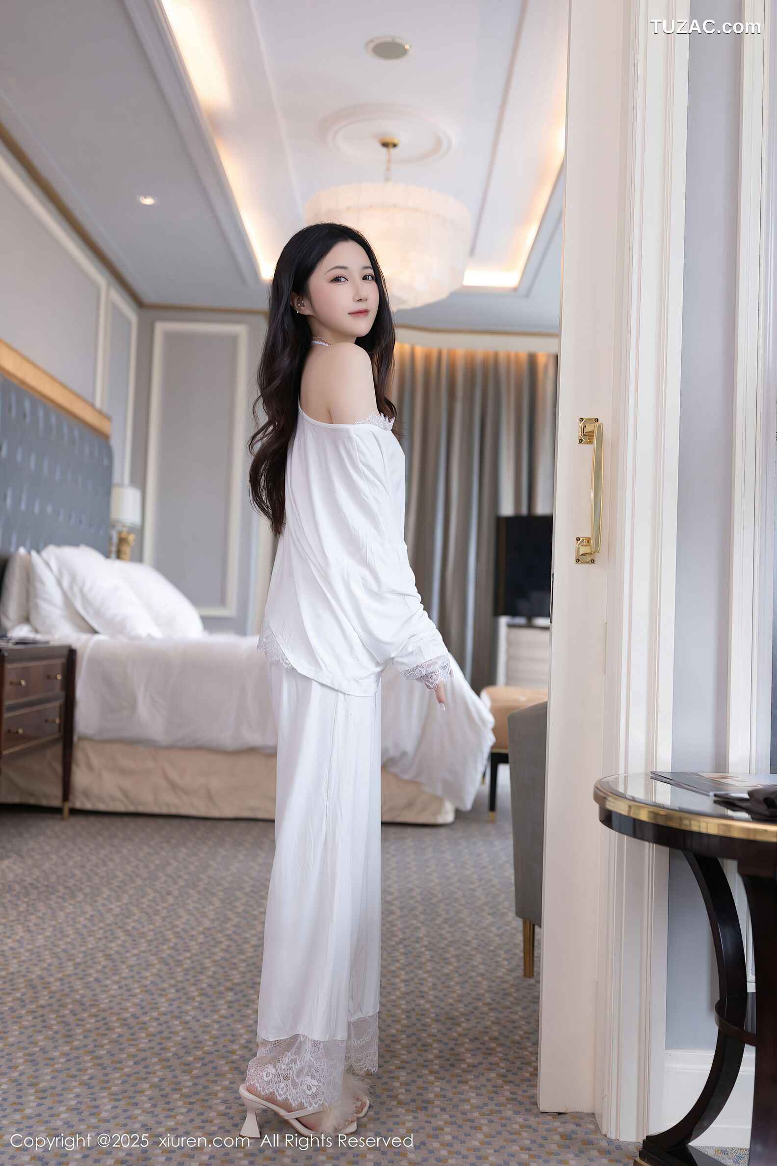 XiuRen秀人网-10445-鱼子酱Fish-白色连衣裙白色内衣-2025.06.20