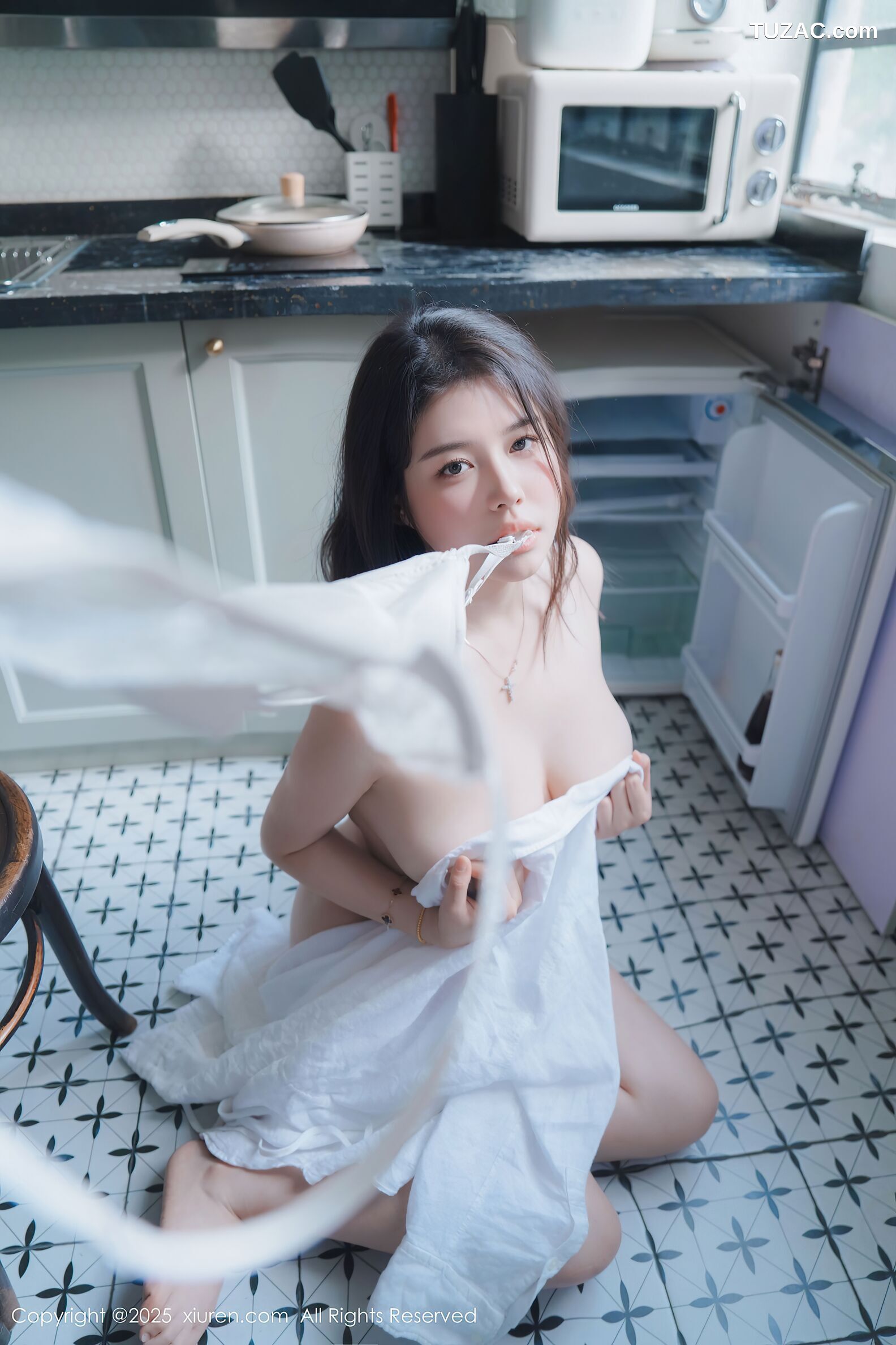 XiuRen秀人网-10455-林若凡F-白衬衫白蕾丝内衣爆乳-2025.06.24