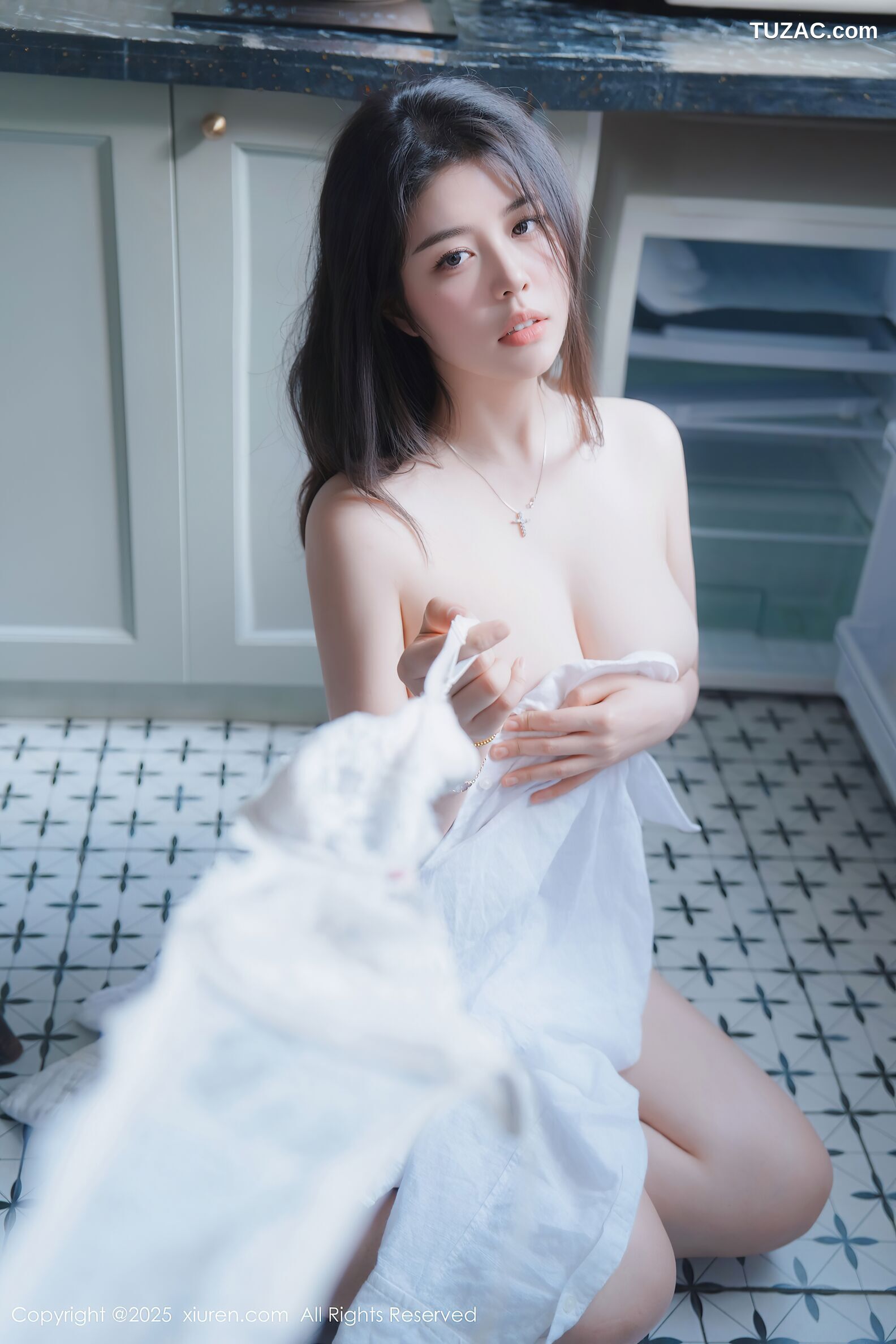 XiuRen秀人网-10455-林若凡F-白衬衫白蕾丝内衣爆乳-2025.06.24