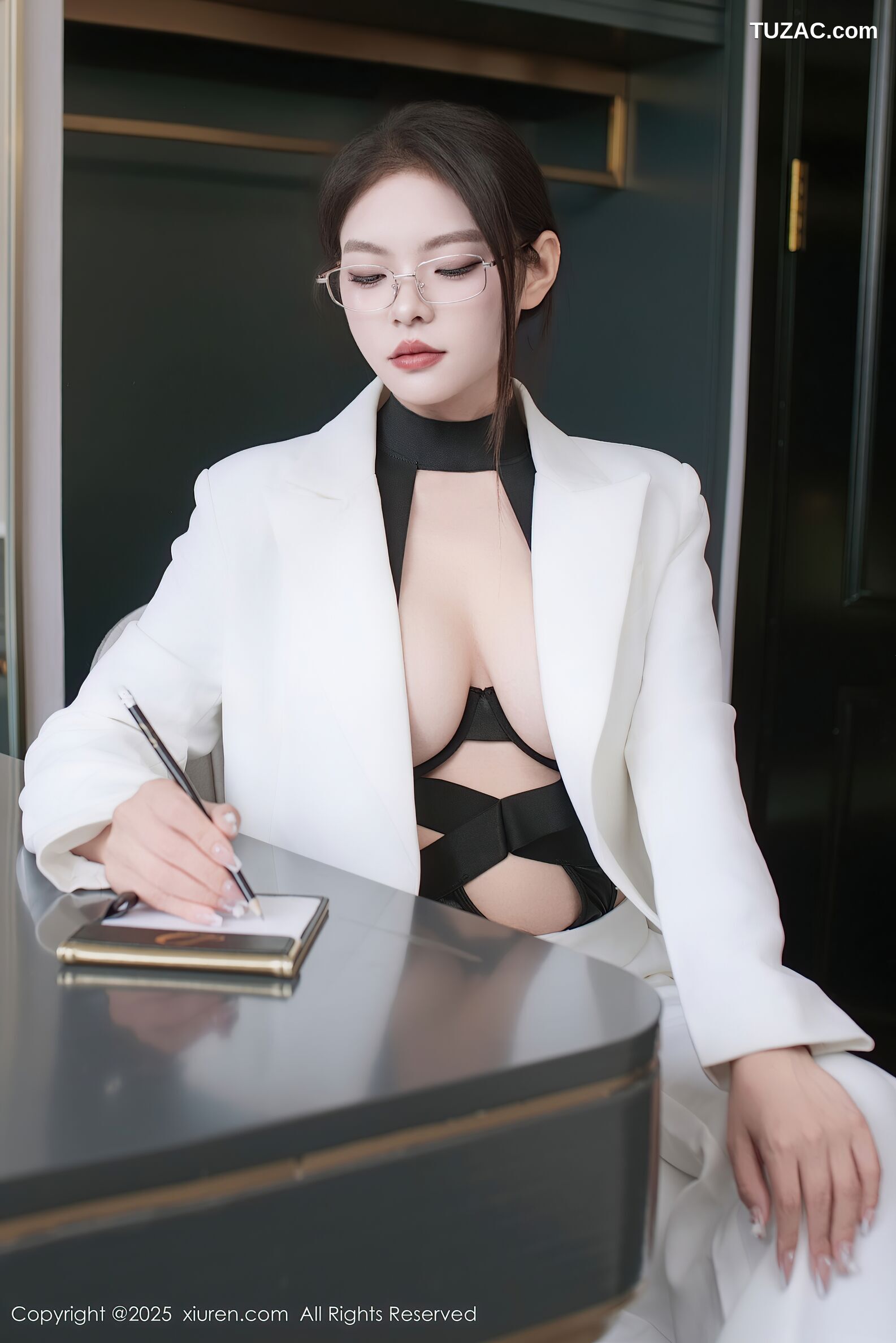 XiuRen秀人网-10464-冬安-OL白色西服套装黑绑带情趣内衣-2025.06.26