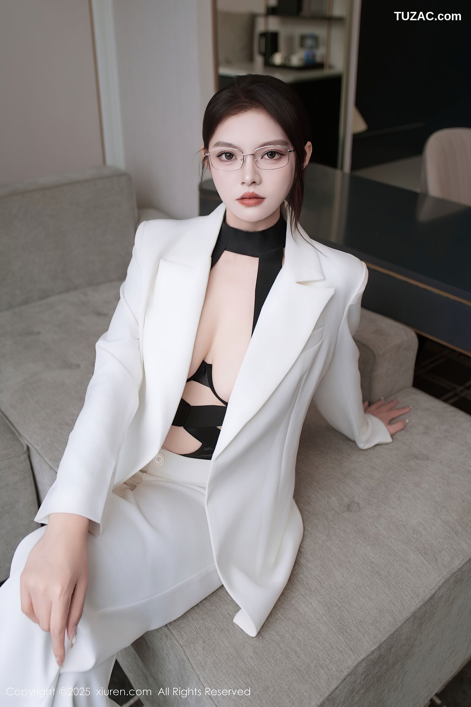 XiuRen秀人网-10464-冬安-OL白色西服套装黑绑带情趣内衣-2025.06.26