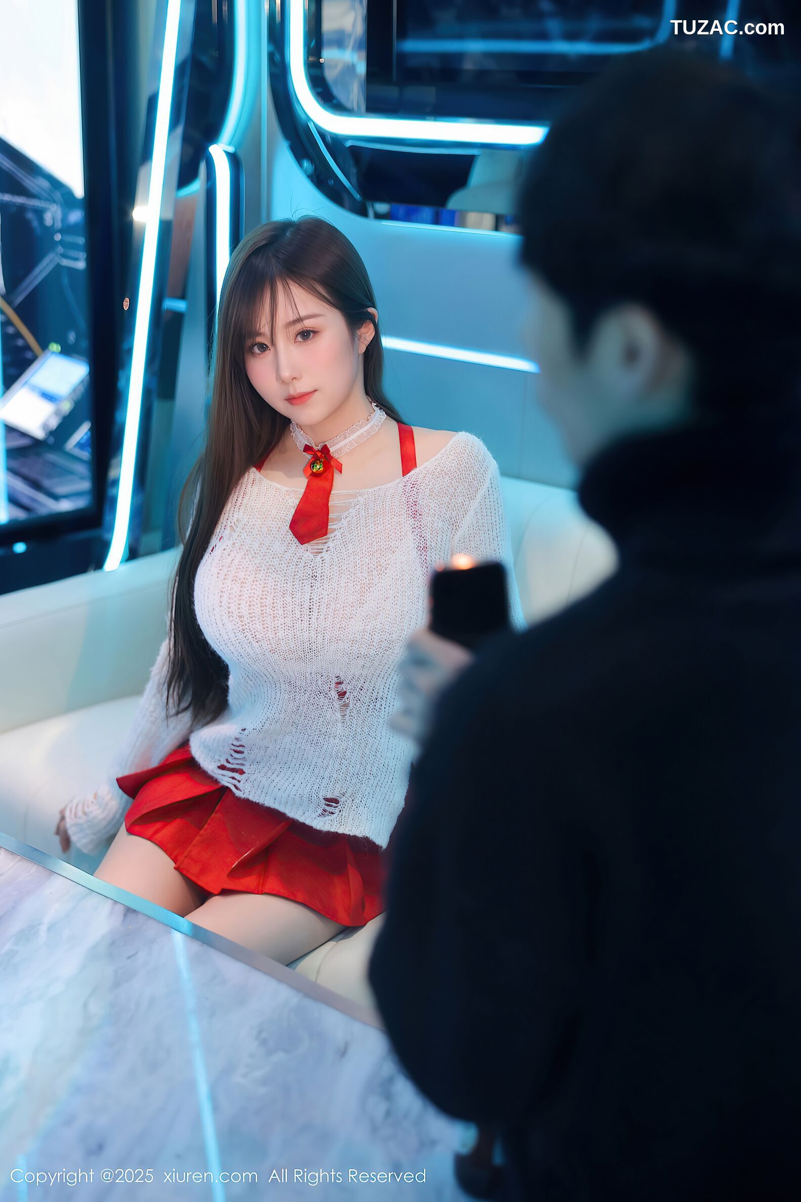 XiuRen秀人网-10470-小肉肉咪-童颜巨乳红色短裙白丝爆乳-2025.06.26