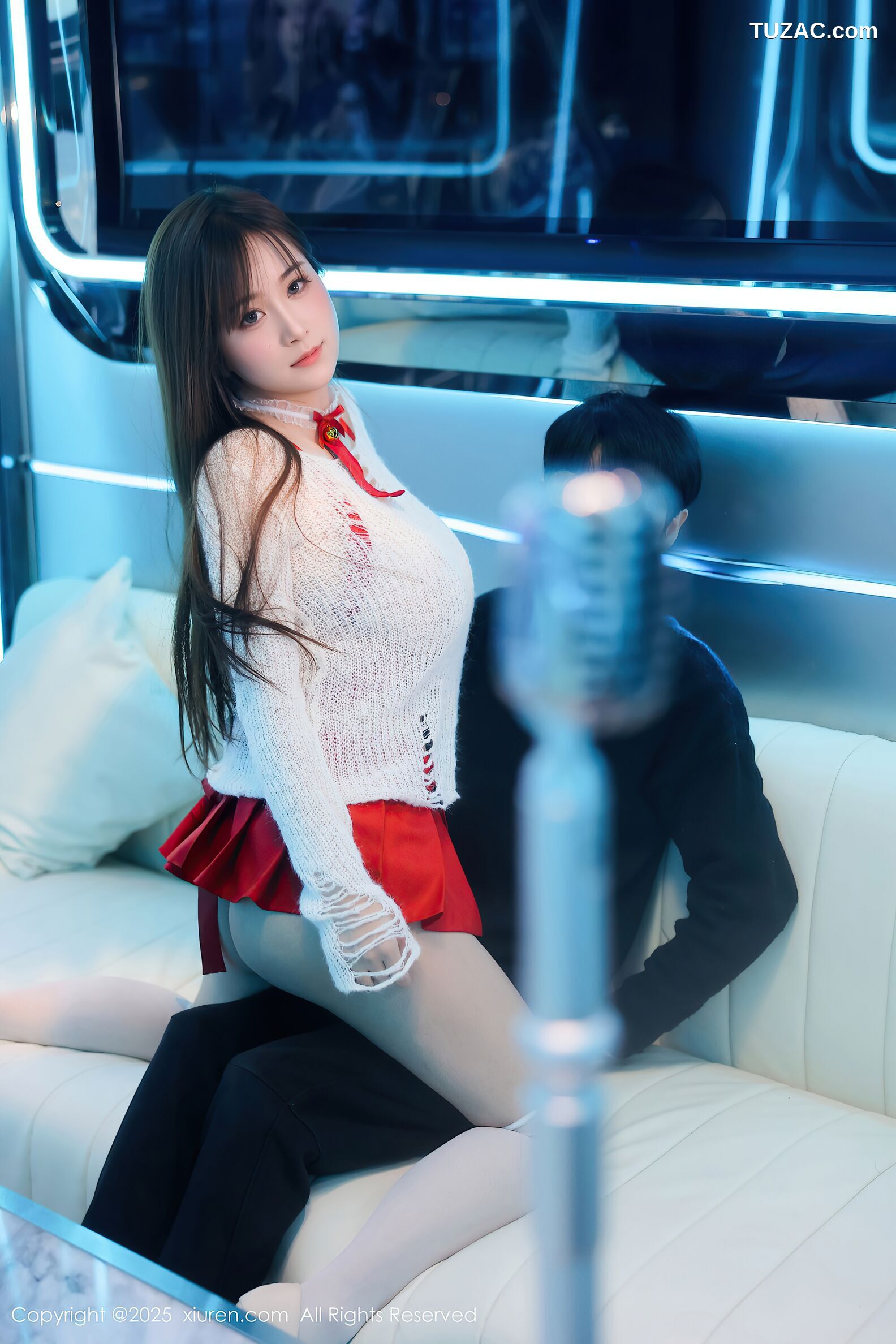 XiuRen秀人网-10470-小肉肉咪-童颜巨乳红色短裙白丝爆乳-2025.06.26