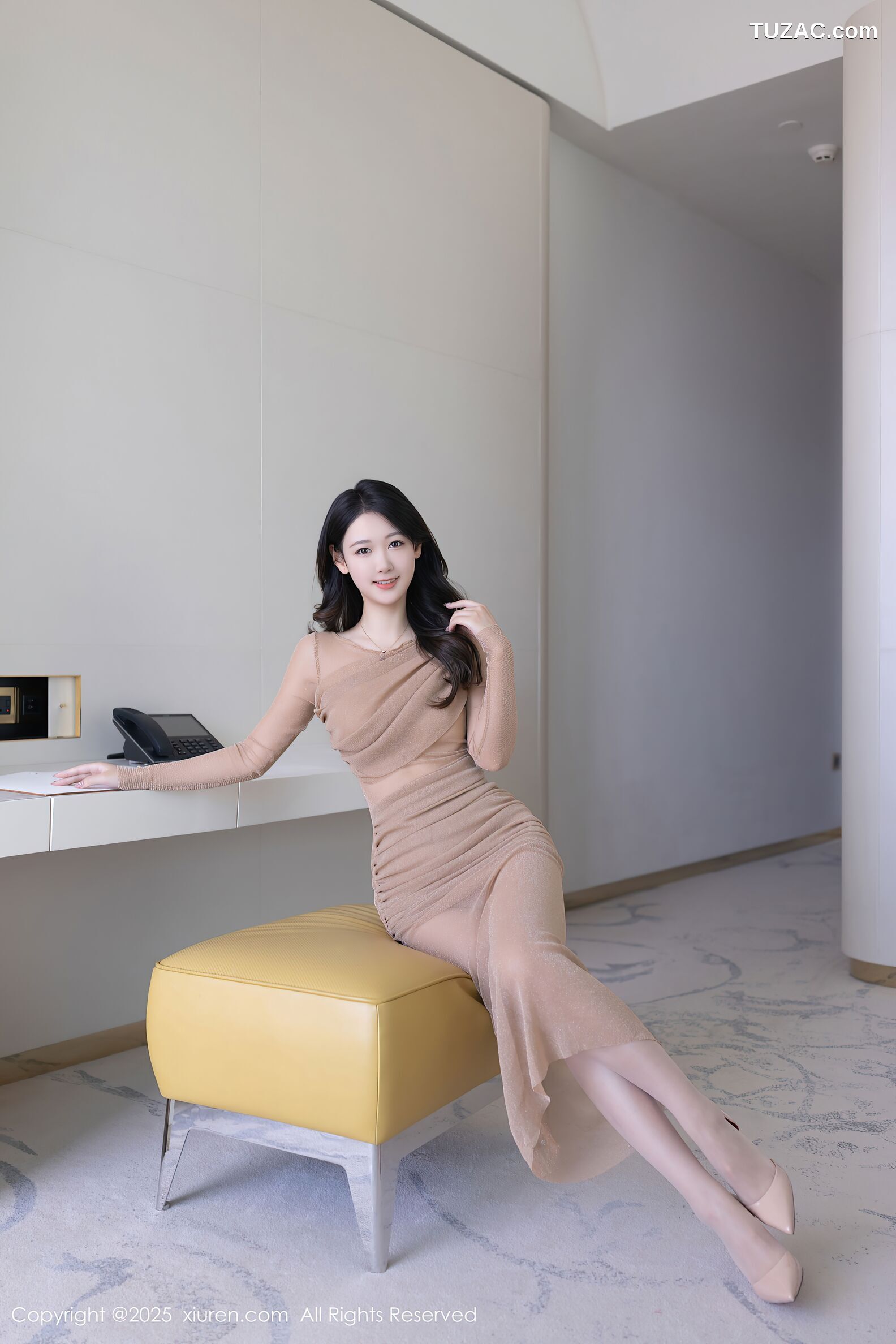 XiuRen秀人网-10486-唐安琪-肉色连衣裙白色丝袜-2025.06.30