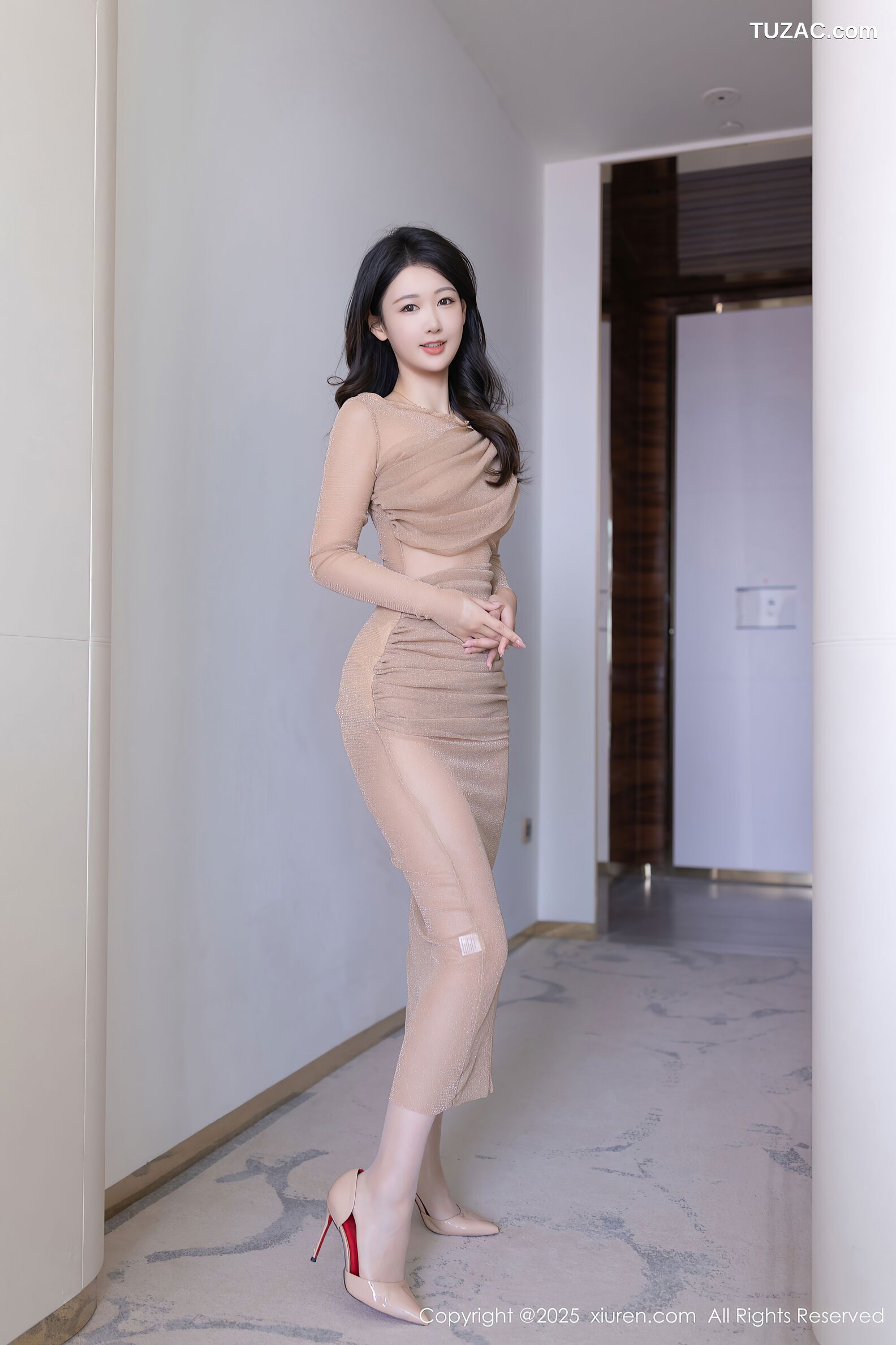 XiuRen秀人网-10486-唐安琪-肉色连衣裙白色丝袜-2025.06.30