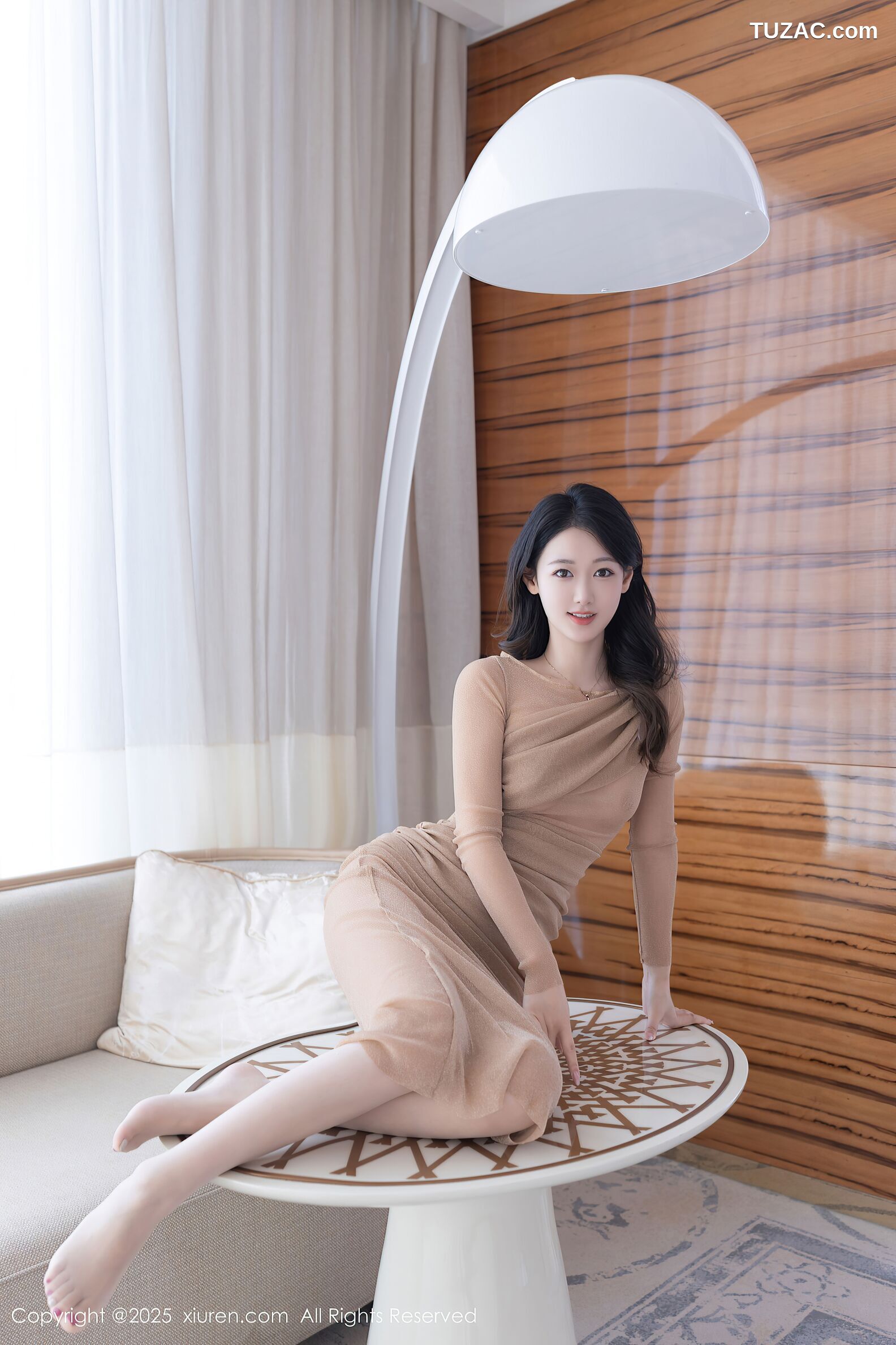 XiuRen秀人网-10486-唐安琪-肉色连衣裙白色丝袜-2025.06.30