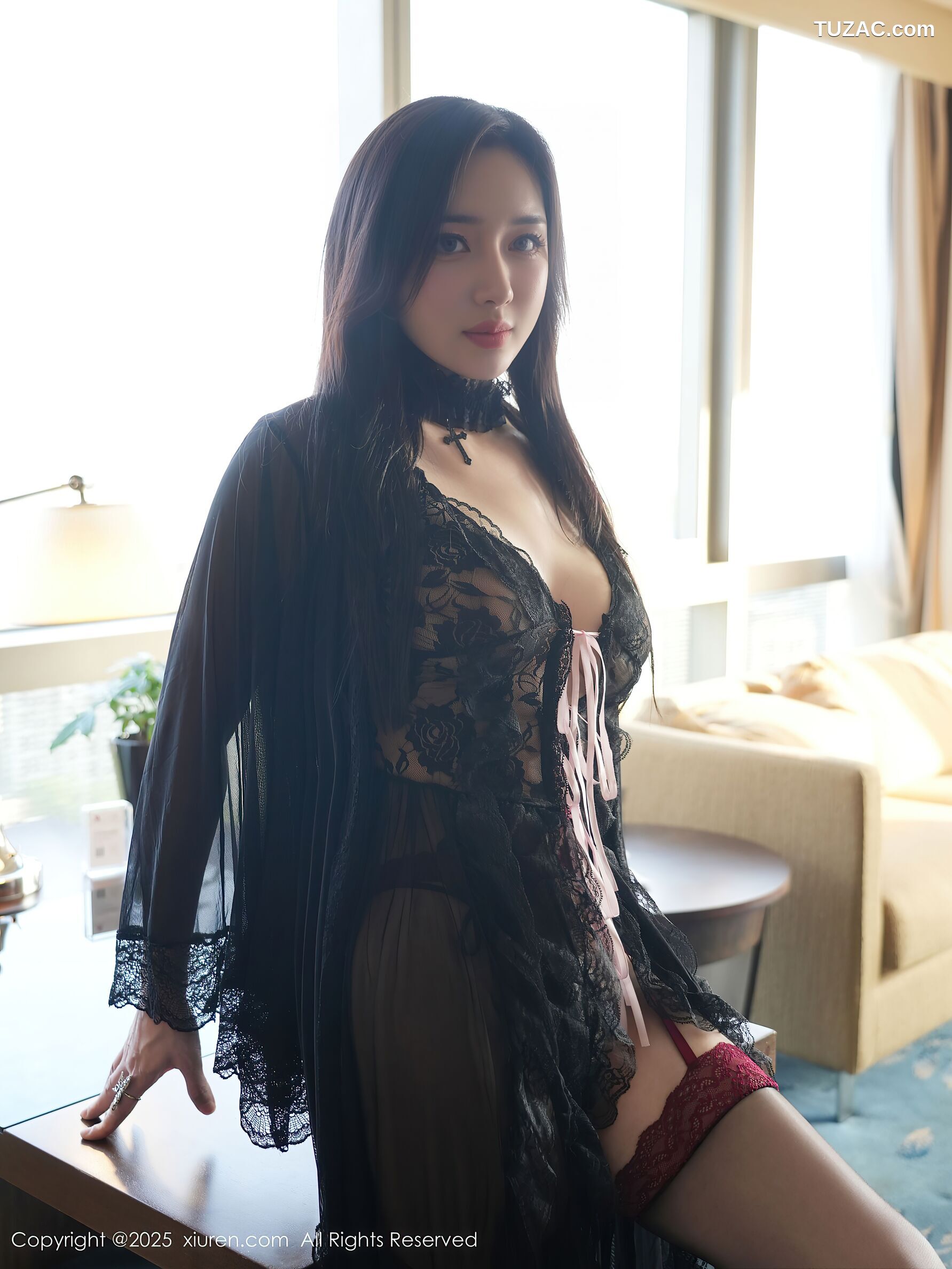 XiuRen秀人网-10490-苏一诺-轻透黑纱睡衣情趣黑蕾丝内衣-2025.07.01